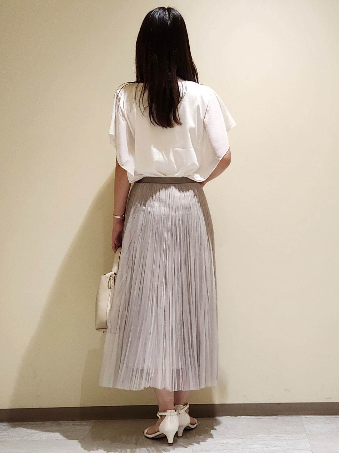 yukaさんの「COUP DE CHANCE｜【手洗い可／日本製】フレンチシアーカットソー」を使ったコーディネート