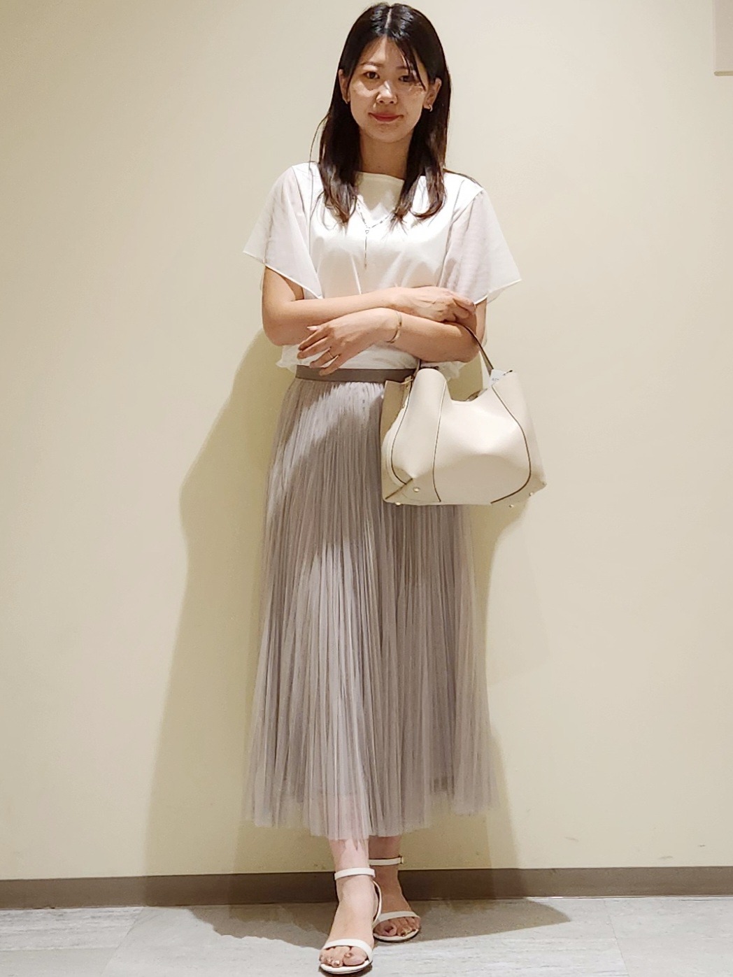 yukaさんの「COUP DE CHANCE｜【手洗い可／日本製】フレンチシアーカットソー」を使ったコーディネート