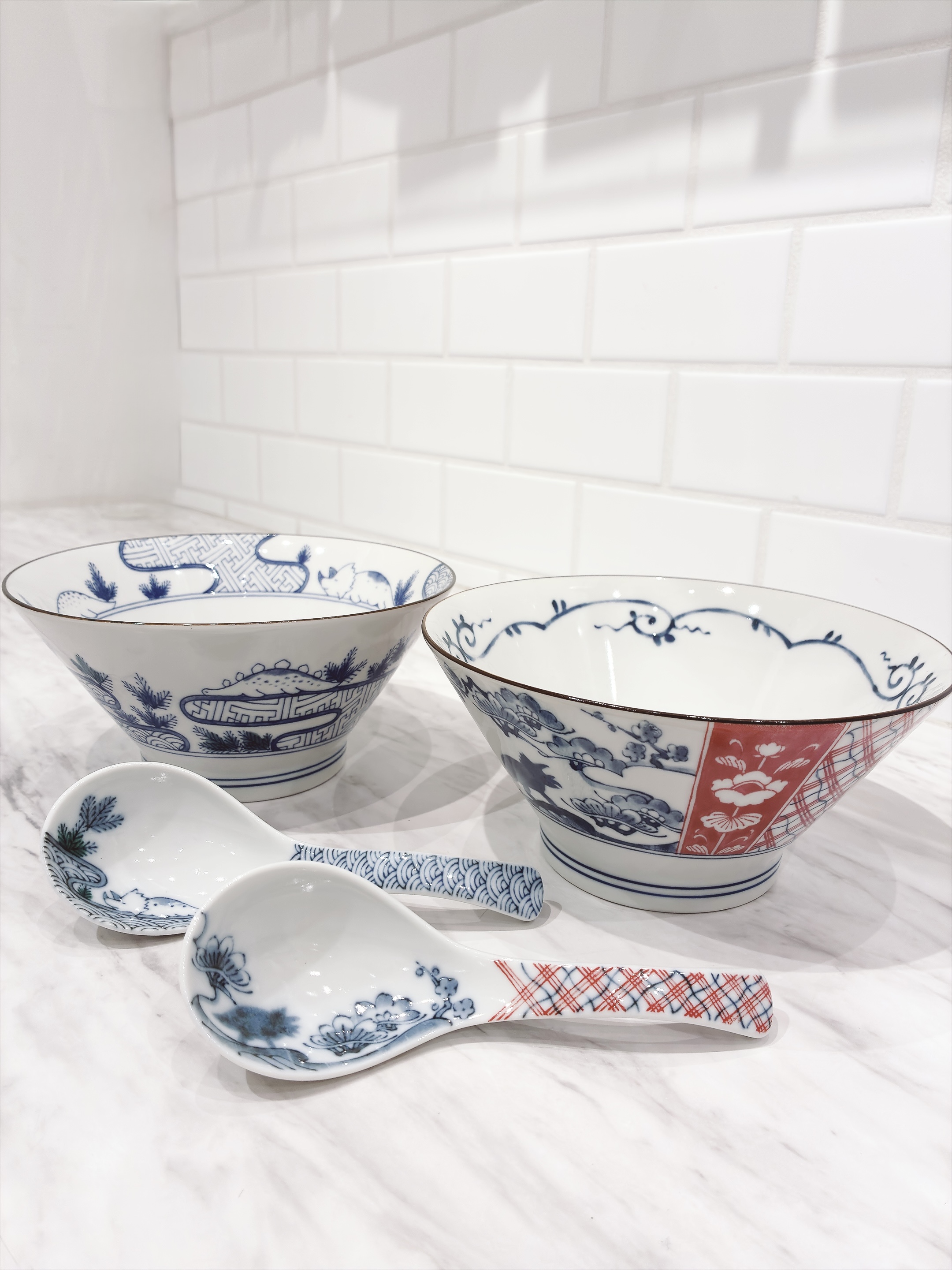 rieさんの「212 KITCHEN STORE｜江戸っ子恐竜 青海竜 反丼」を使ったコーディネート