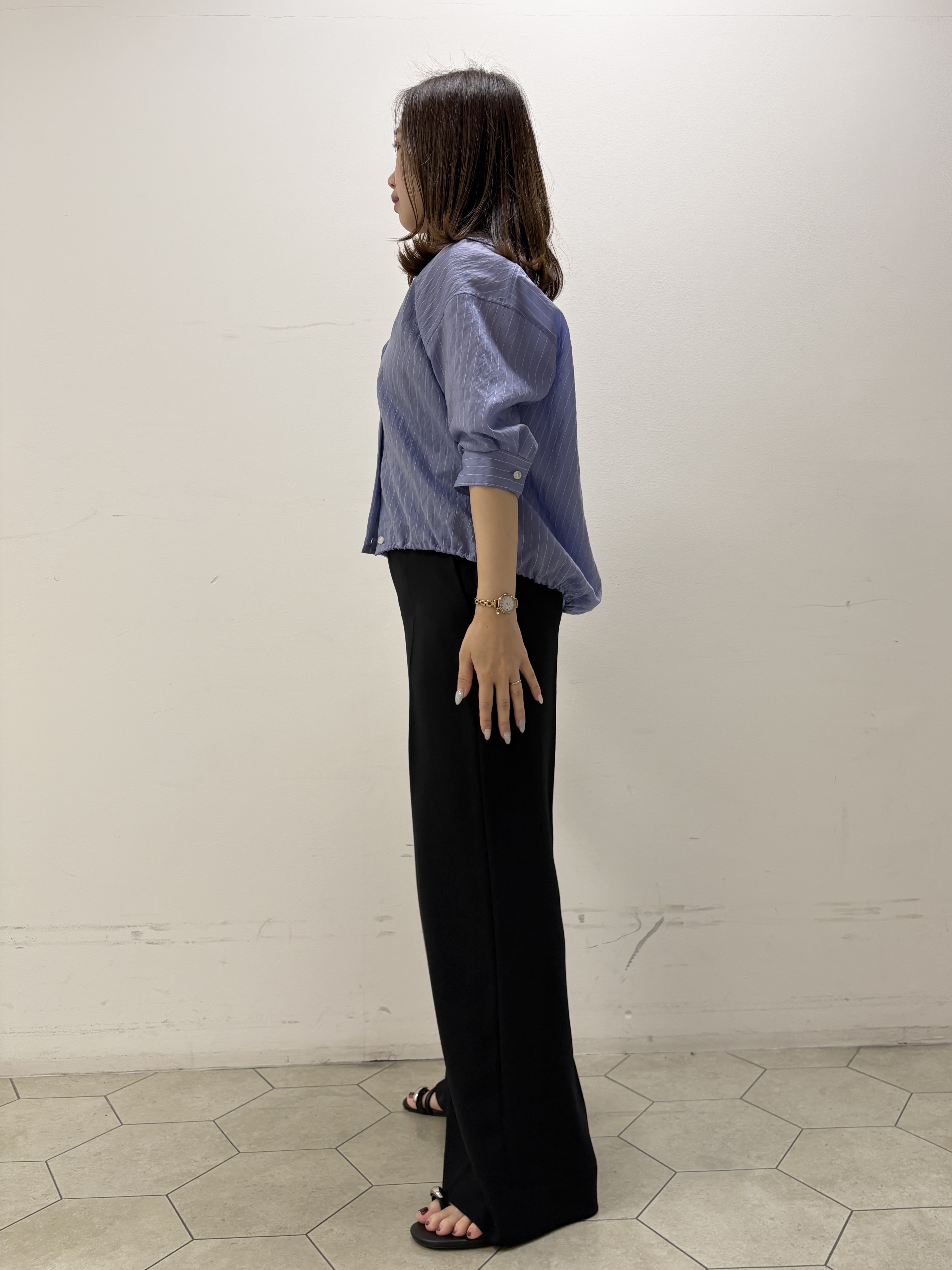 kahoさんの「INDIVI｜【シアー／7分袖】体型カバーゆったりシャツ」を使ったコーディネート