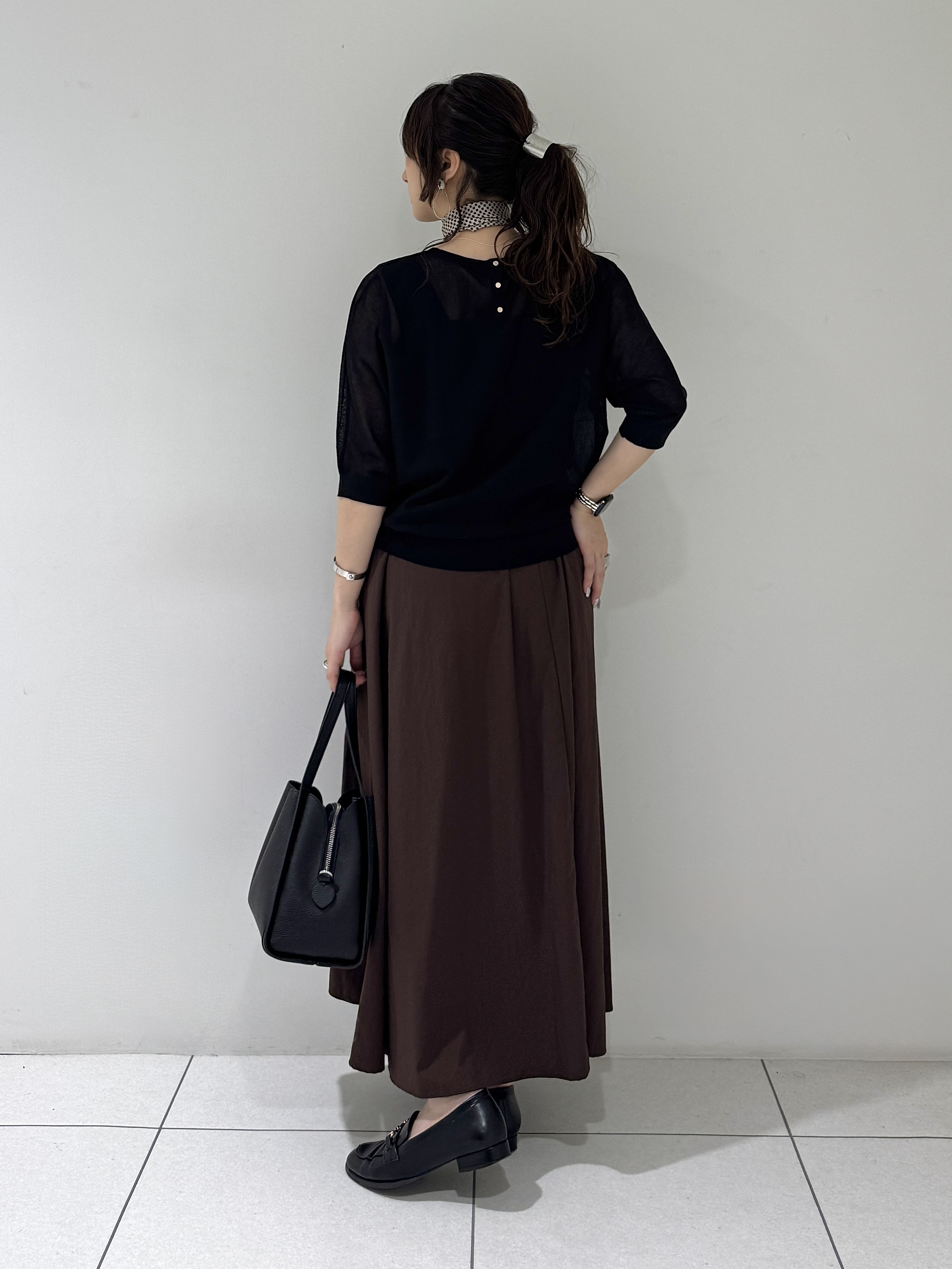 そんさんの「INDIVI｜【体型カバー／洗える】シアードルマンニット」を使ったコーディネート