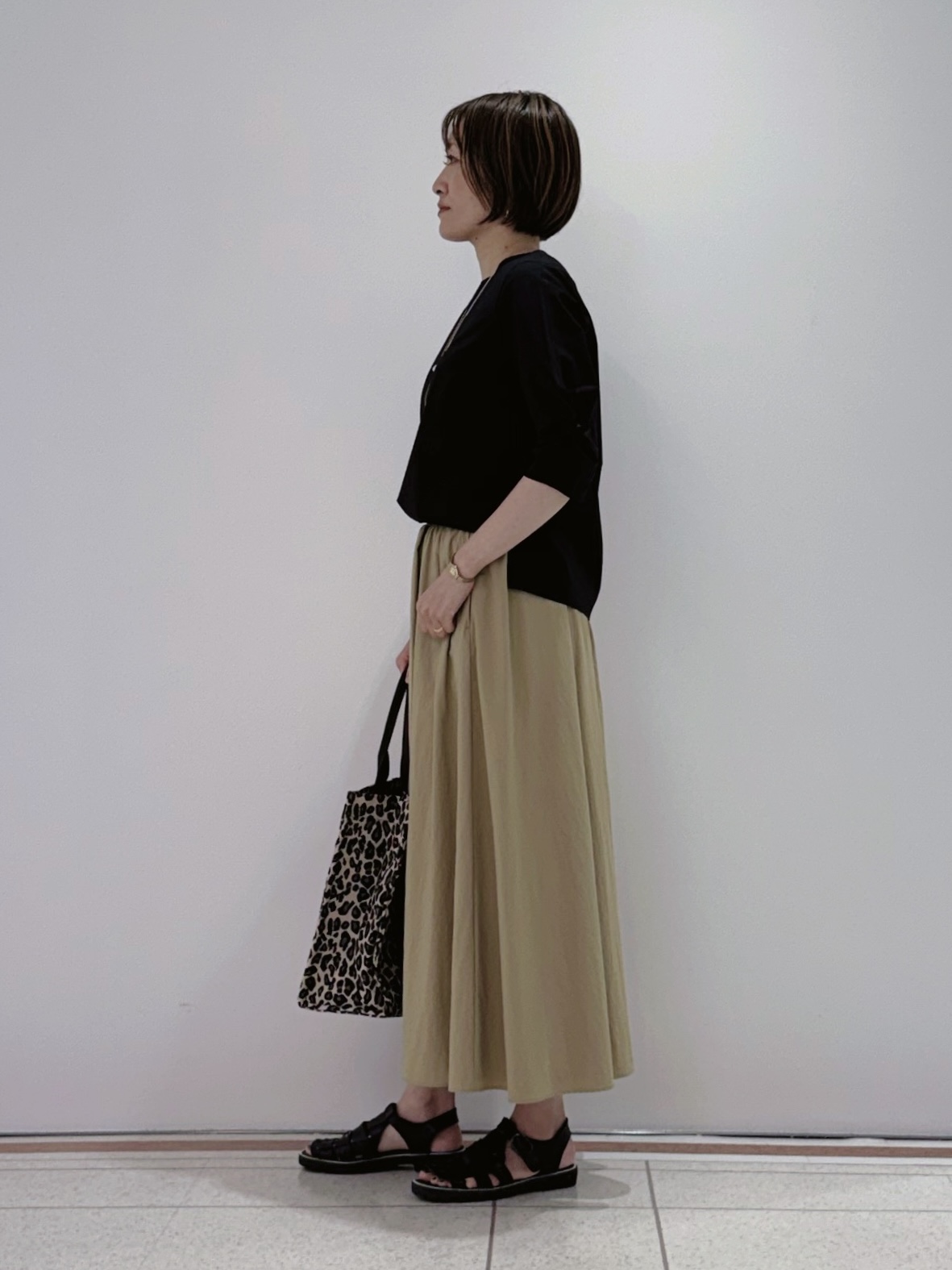 mikaさんの「INDIVI｜【撥水／UVケア】ねじり袖サッカートップス」を使ったコーディネート