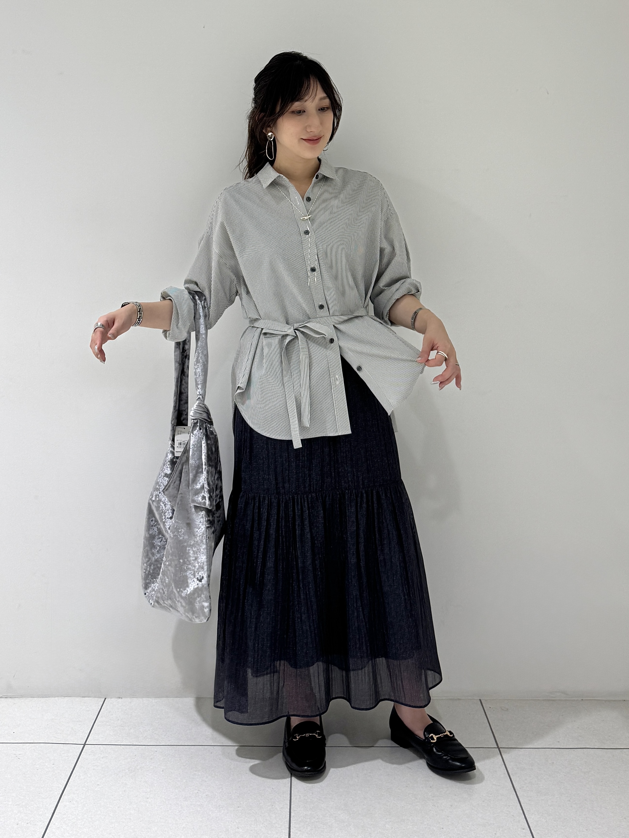 そんさんの「INDIVI｜【UVケア／接触冷感／ベルト付】サッカー素材シャツ」を使ったコーディネート