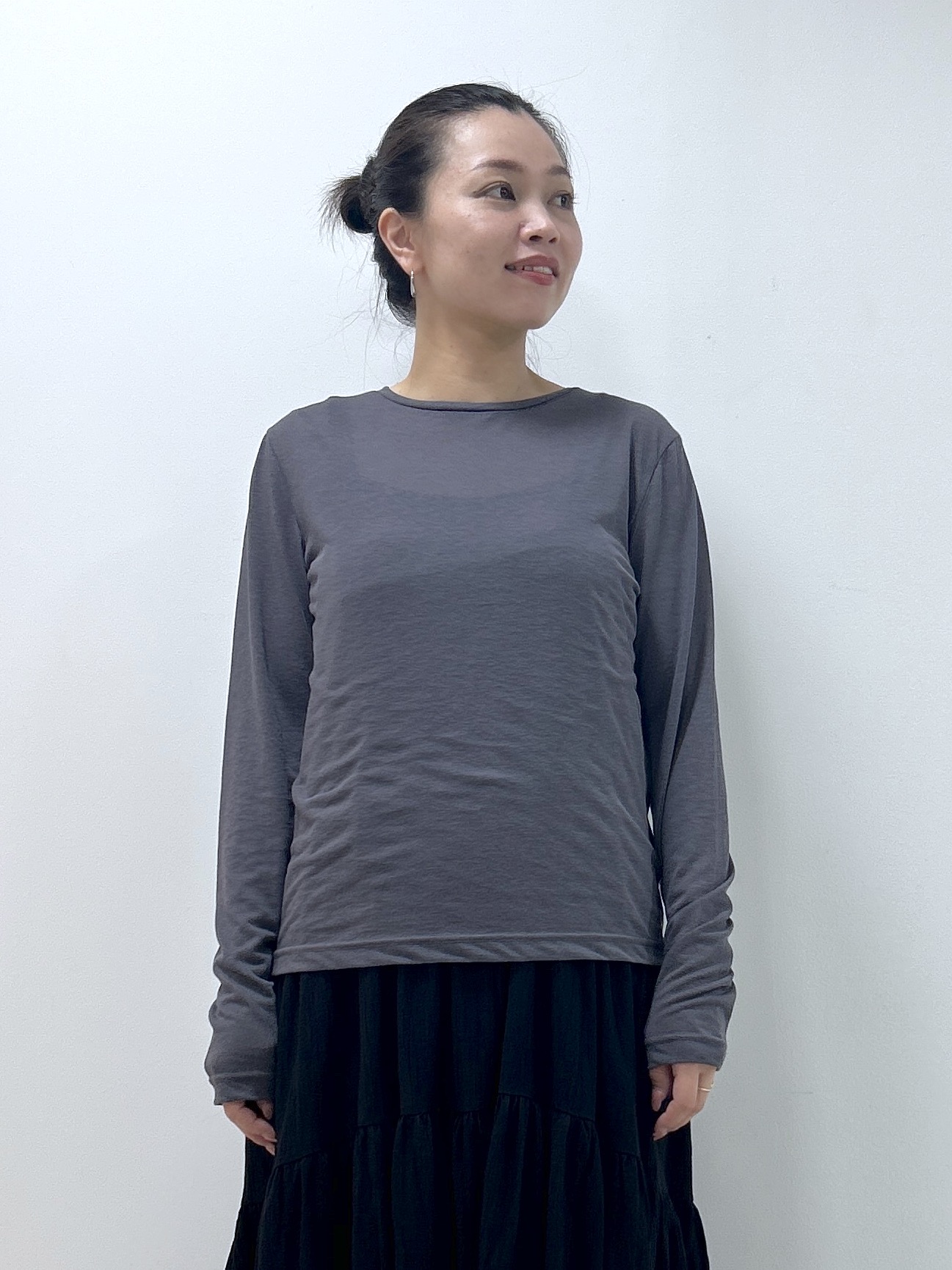 Kaiさんの「Dessin｜クルーネックシアーロングTシャツ」を使ったコーディネート