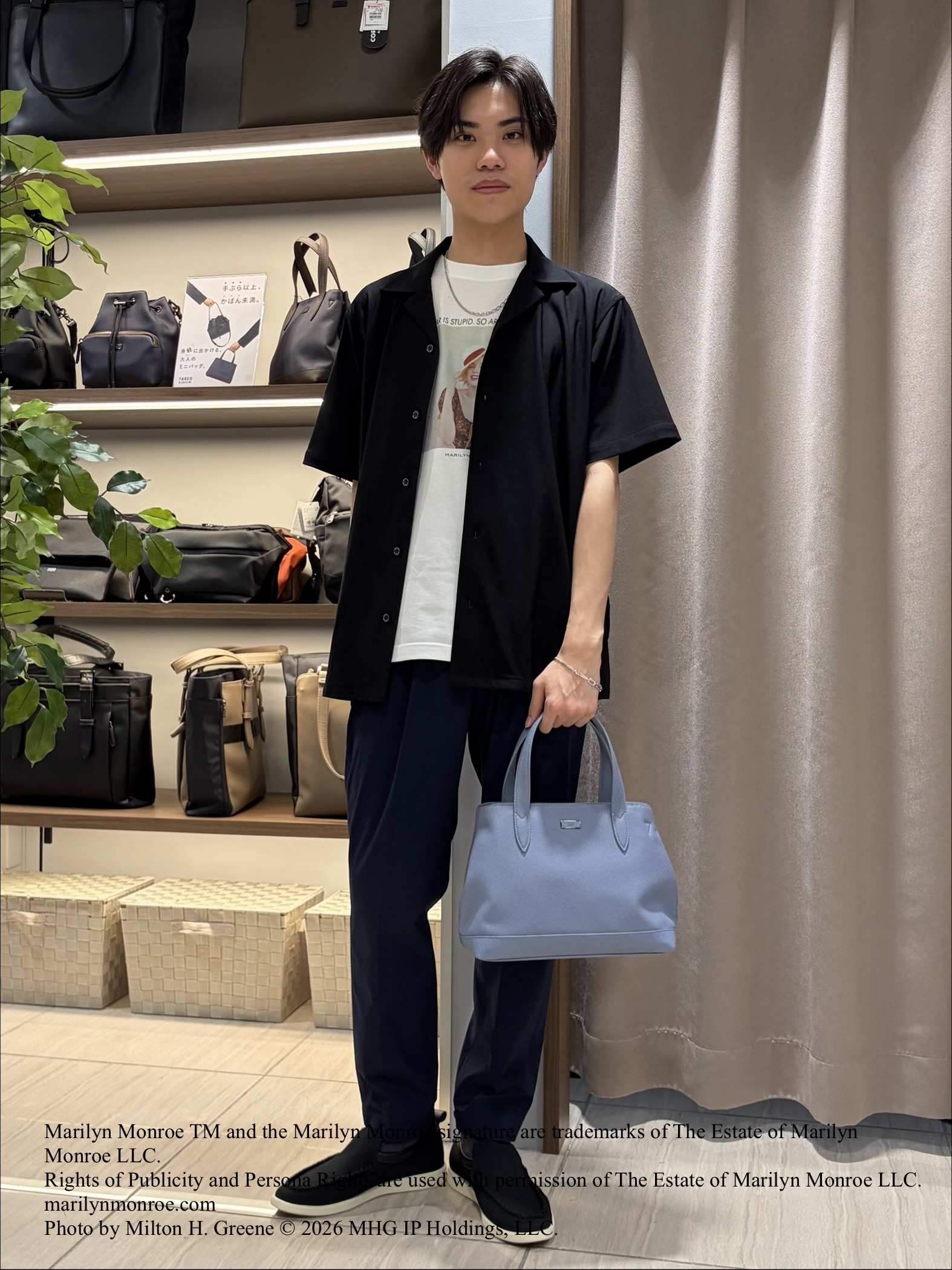 hiroさんの「TAKEO KIKUCHI｜【別注】マリリン・モンロー/フォトTシャツ」を使ったコーディネート