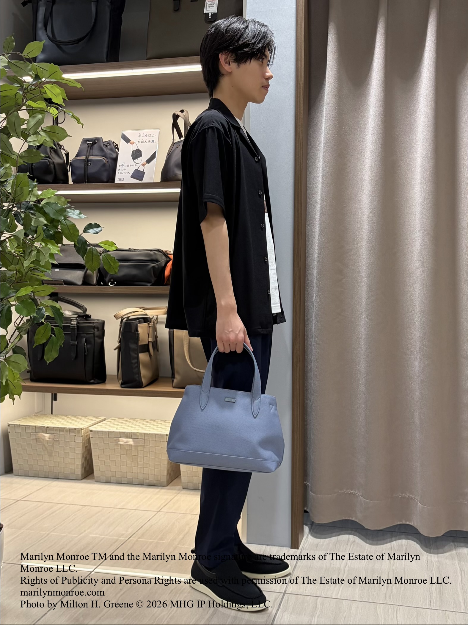 hiroさんの「TAKEO KIKUCHI｜【別注】マリリン・モンロー/フォトTシャツ」を使ったコーディネート