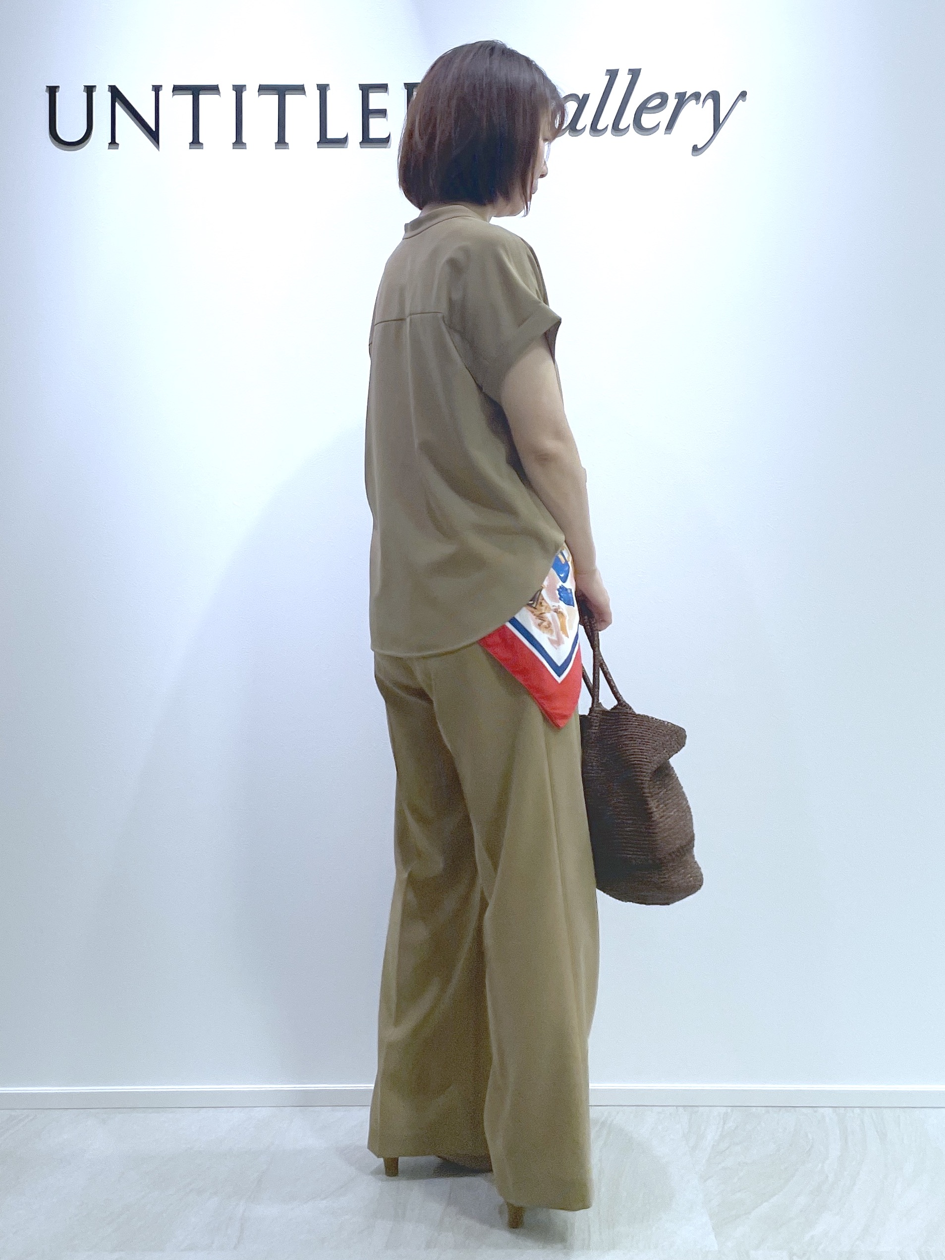 hanaさんの「UNTITLED｜【残暑も快適/セットアップ可/接触冷感】エアリークールブラウス」を使ったコーディネート