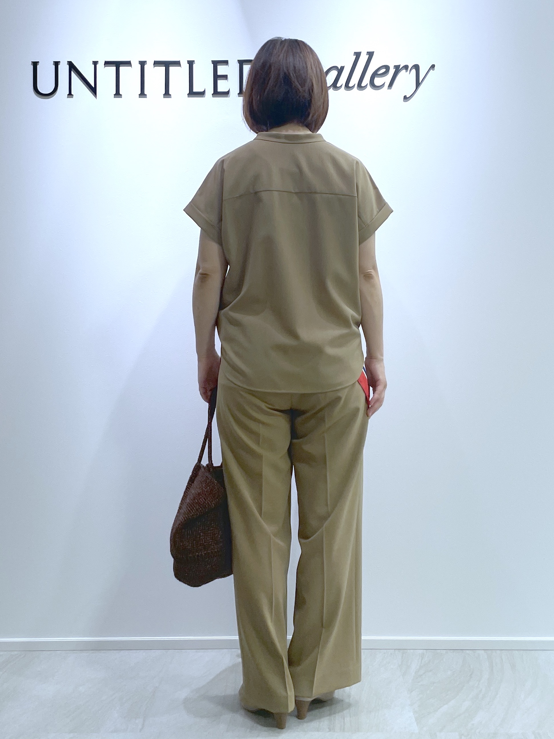 hanaさんの「UNTITLED｜【残暑も快適/セットアップ可/接触冷感】エアリークールブラウス」を使ったコーディネート