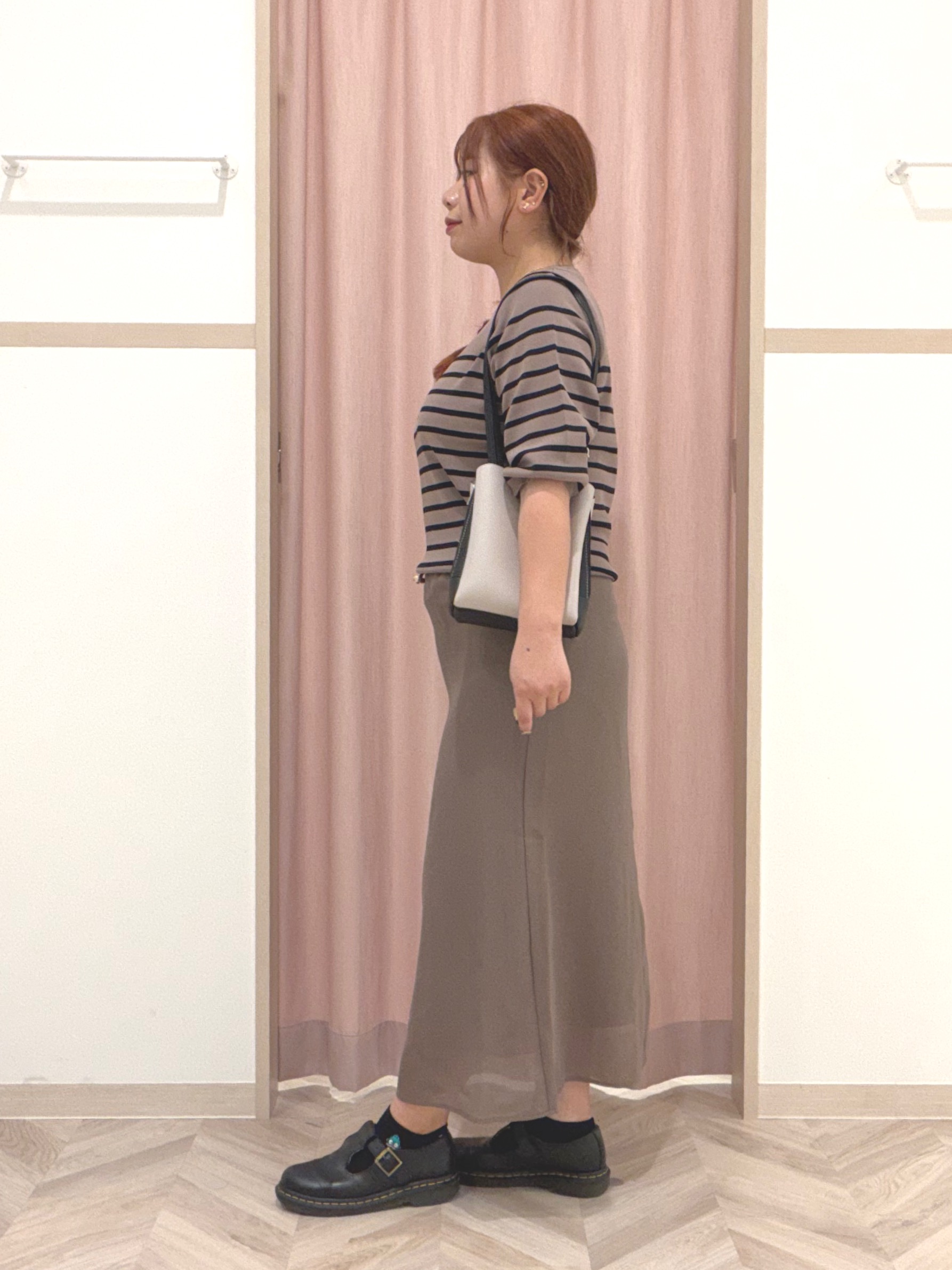 まちゃんなちゃんさんの「SHOO･LA･RUE｜【ガンガン洗える/ひんやり/UV/毛玉になりにくい】二の腕見せない 5分袖ニット」を使ったコーディネート