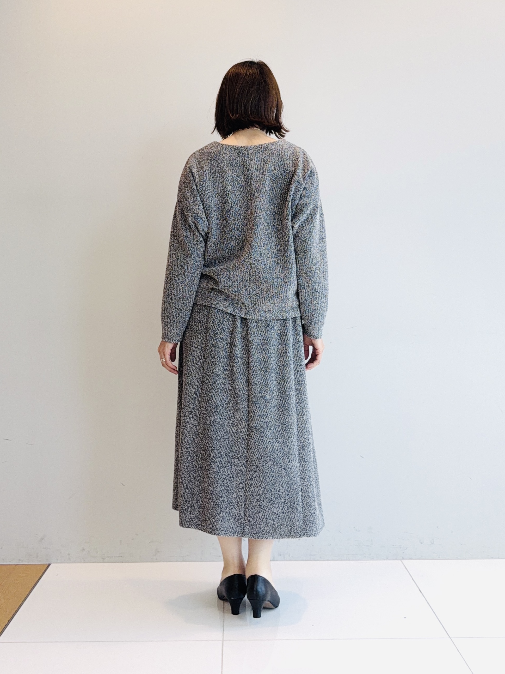 murayamaさんの「INDIVI｜【ラム革／美脚／通勤】レザーパンプス」を使ったコーディネート
