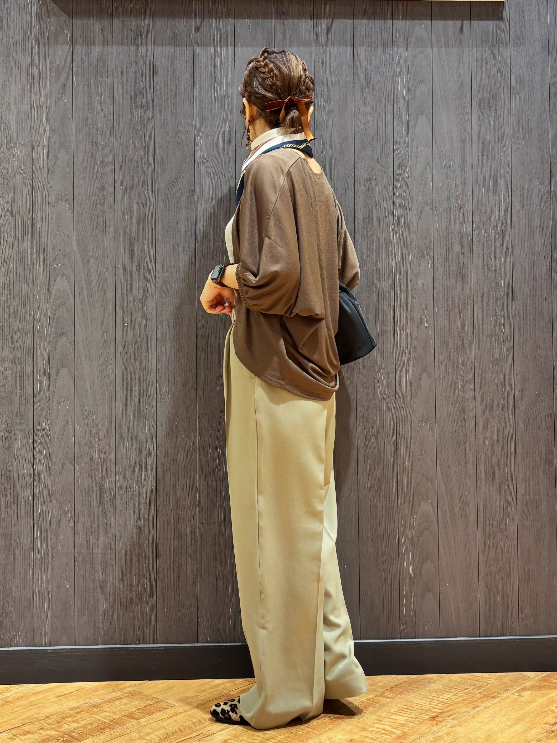meiさんの「SHOO･LA･RUE｜【ひんやり/UV/体型カバー】冷房や朝晩の冷え込み対策にも さらとろ 5分袖ドルマンカーディガン」を使ったコーディネート