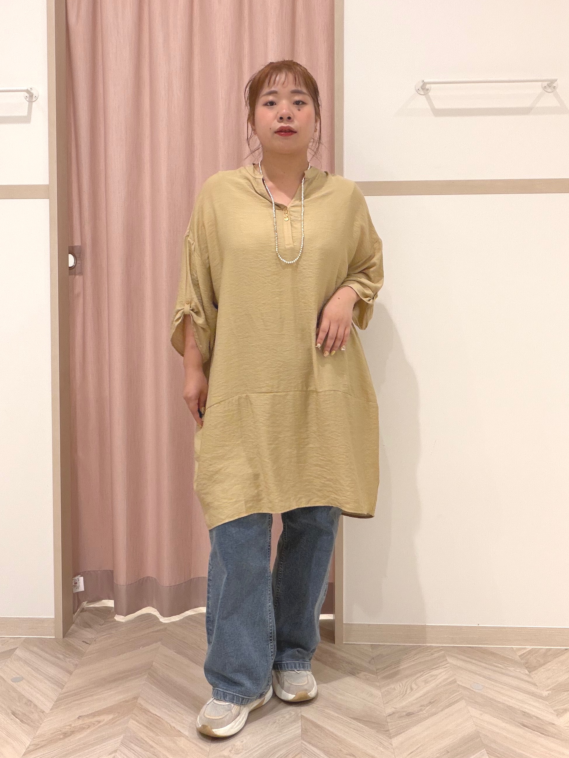 まちゃんなちゃんさんの「SHOO･LA･RUE｜【ひんやり/S-LL/洗濯後しわになりにくい】秋まで活躍 ゆるっとリラックス 7分袖チュニック」を使ったコーディネート