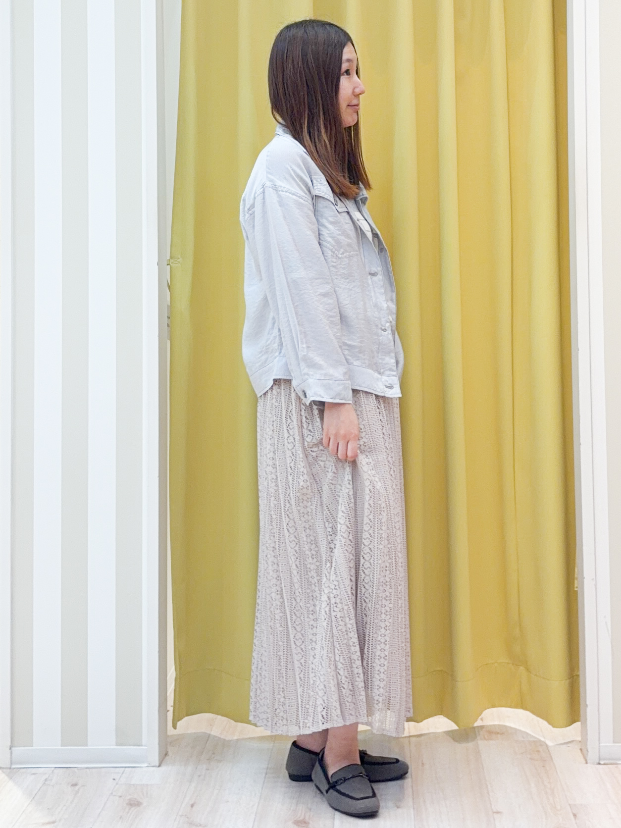 shioriさんの「SHOO･LA･RUE｜【S-LL/洗濯機可】Gジャン風 軽く羽織れるシアージャケット」を使ったコーディネート