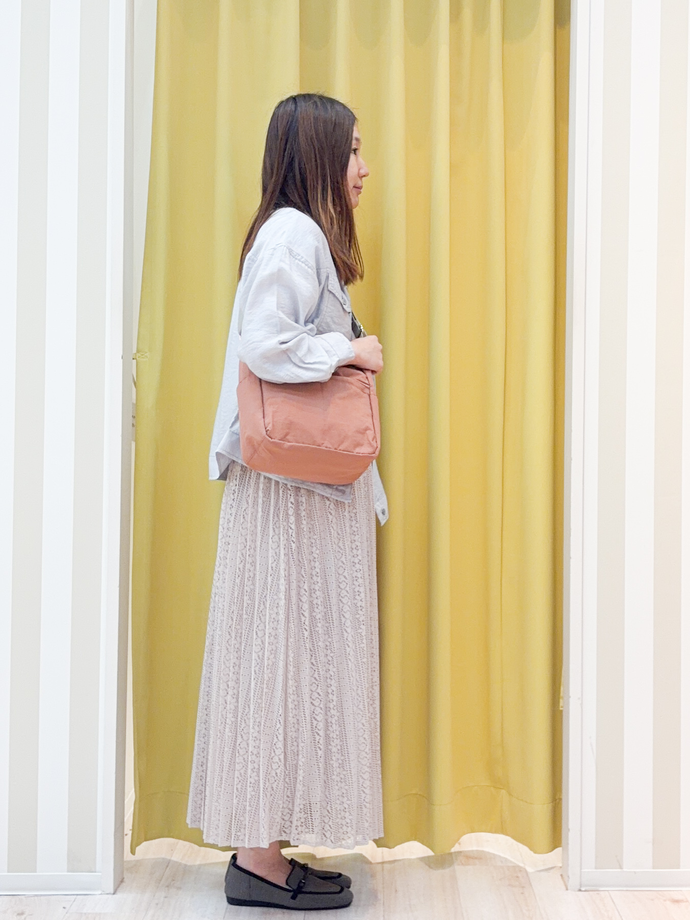 shioriさんの「SHOO･LA･RUE｜【S-LL/洗濯機可】Gジャン風 軽く羽織れるシアージャケット」を使ったコーディネート
