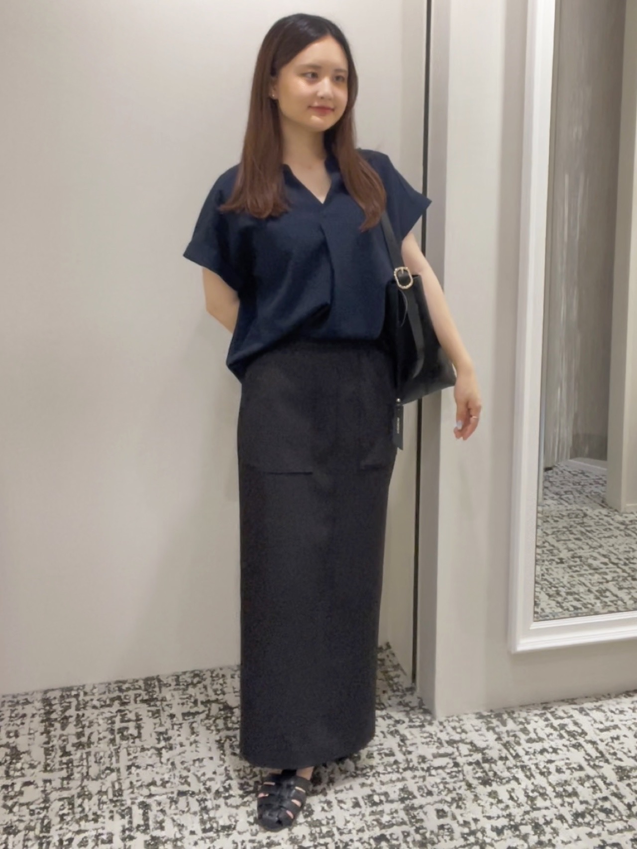 ELENAさんの「UNTITLED｜【残暑も快適/セットアップ可/接触冷感】エアリークールブラウス」を使ったコーディネート