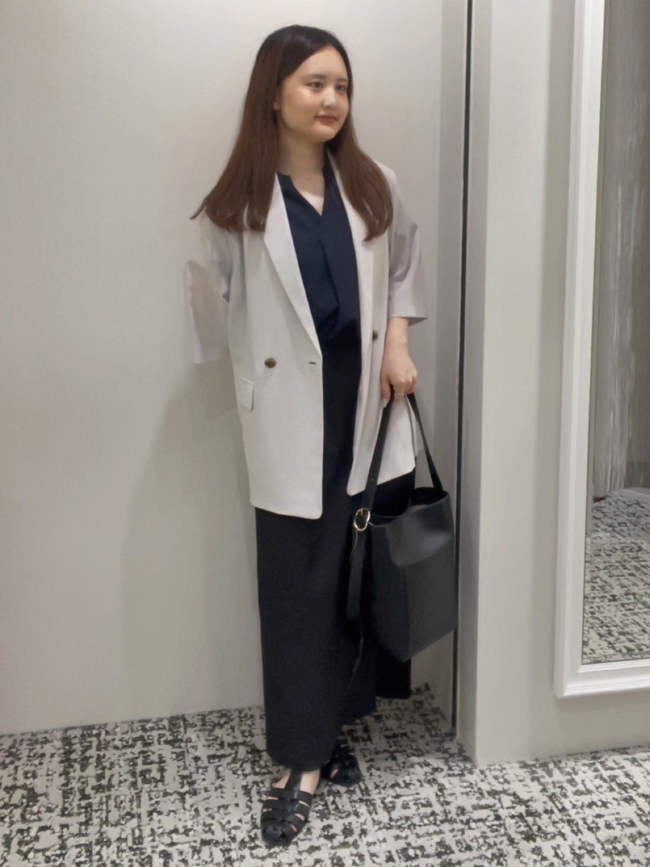 ELENAさんの「UNTITLED｜【残暑も快適/セットアップ可/接触冷感】エアリークールブラウス」を使ったコーディネート