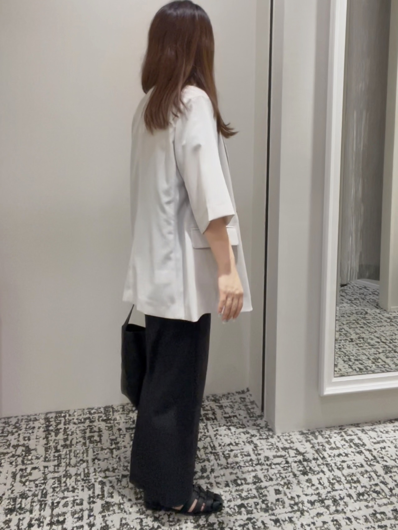 ELENAさんの「UNTITLED｜【残暑も快適/セットアップ可/接触冷感】エアリークールブラウス」を使ったコーディネート