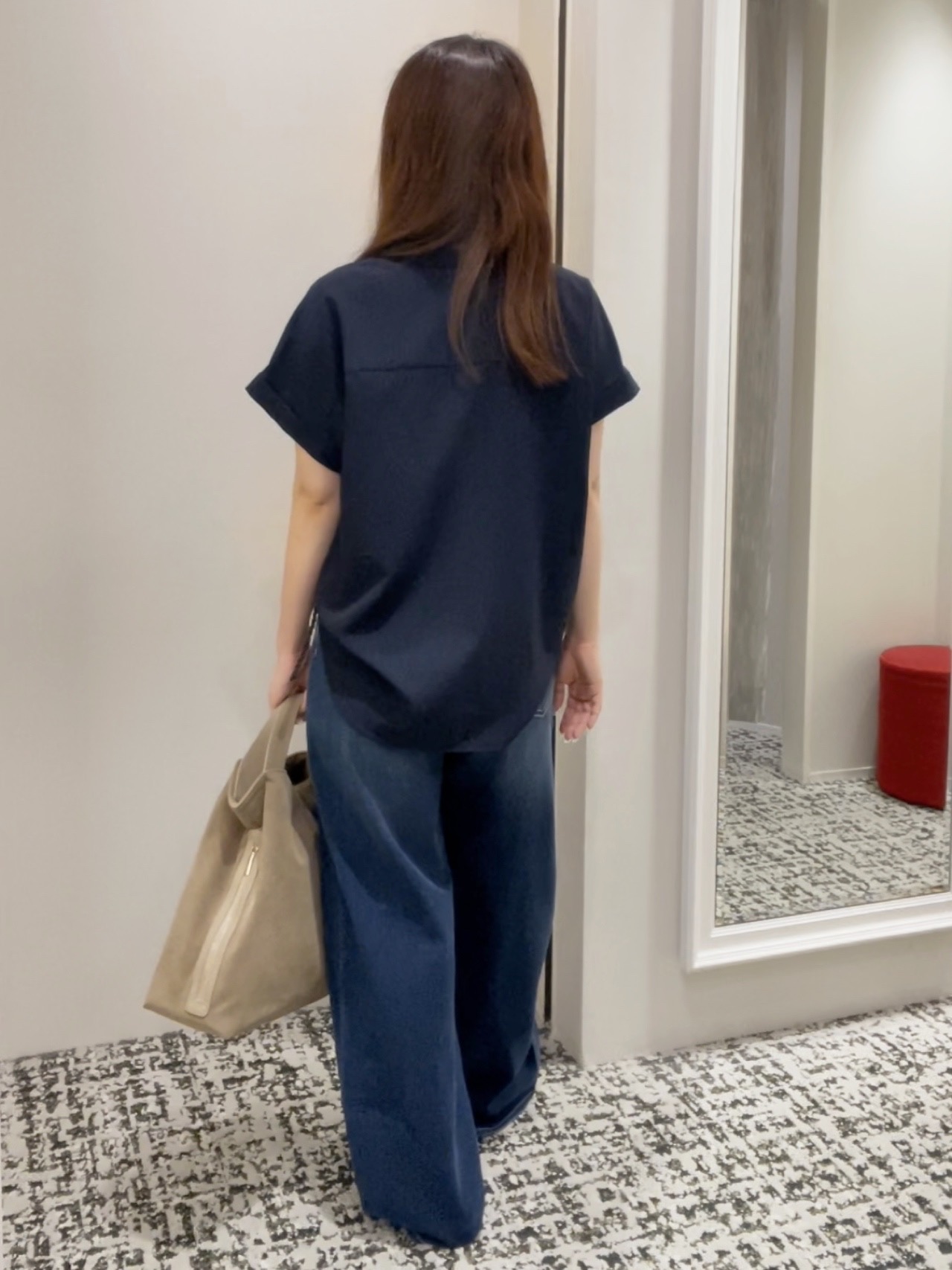 ELENAさんの「UNTITLED｜【残暑も快適/セットアップ可/接触冷感】エアリークールブラウス」を使ったコーディネート