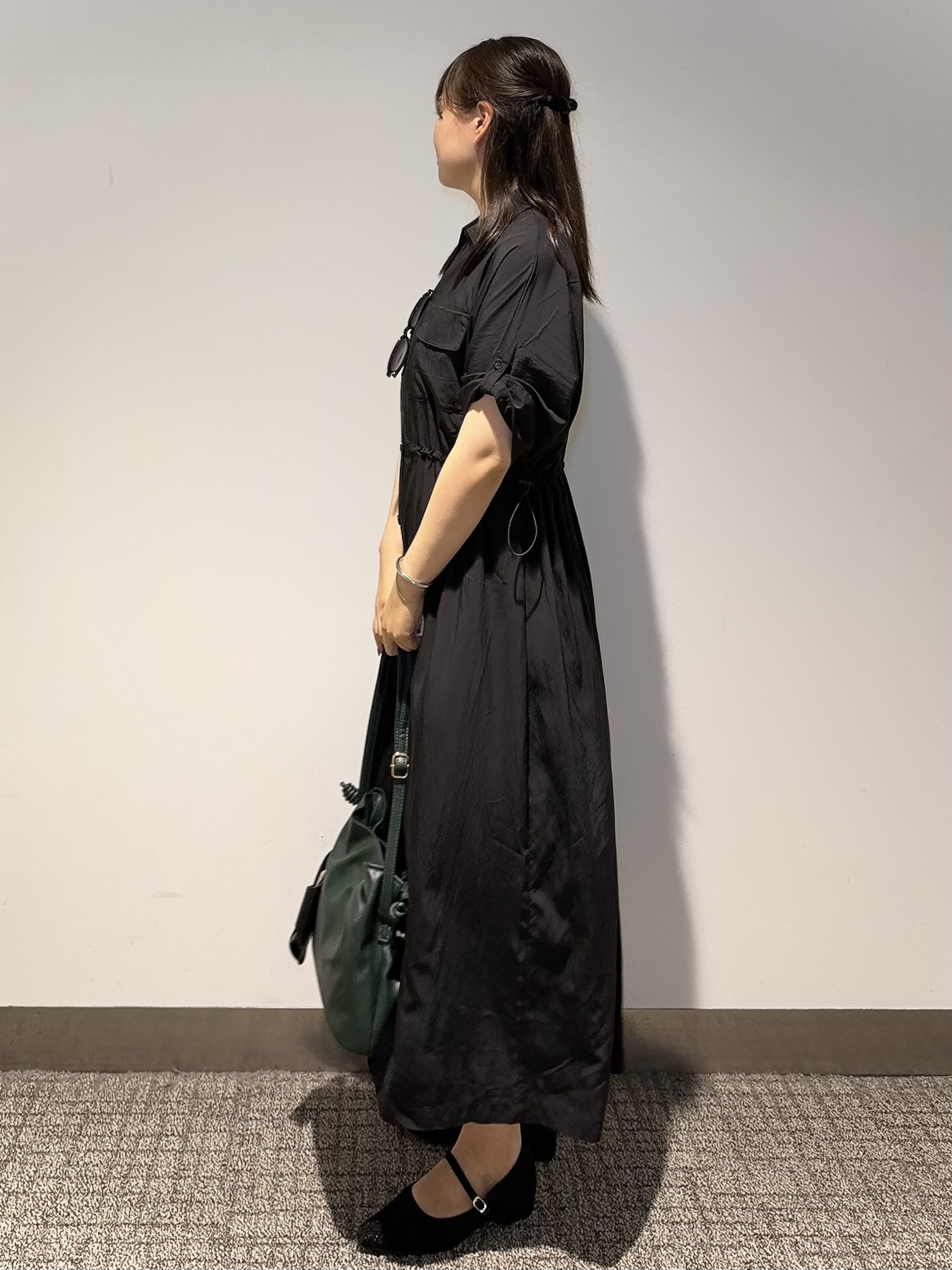 みーさんの「grove｜1枚でも羽織でも◎ ウエストドロストシャツワンピース」を使ったコーディネート