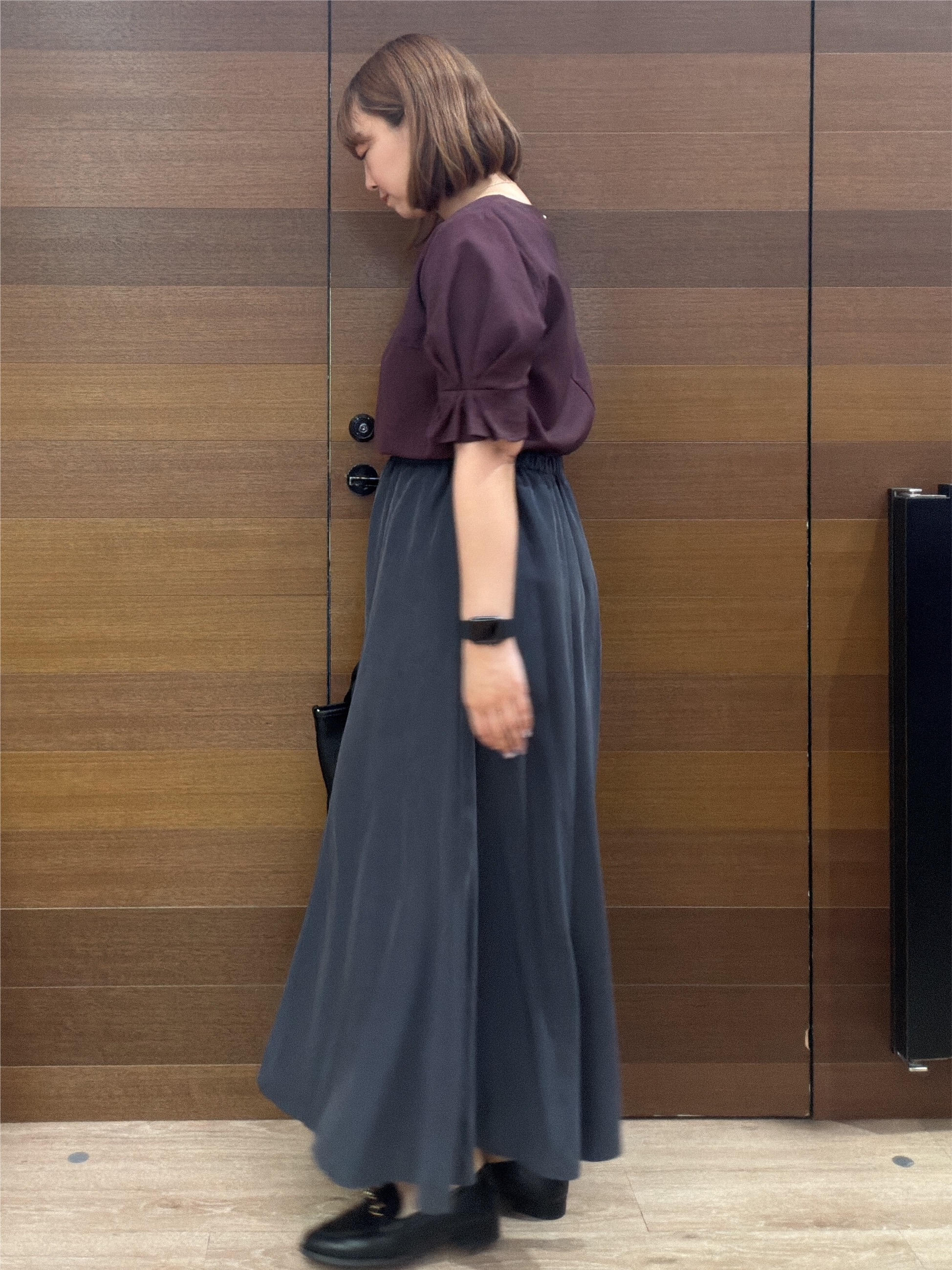 yumeさんの「OPAQUE.CLIP｜【接触冷感／吸水速乾】タックパフスリーブブラウス《防シワ／洗濯機OK／XS～3L／8col》」を使ったコーディネート