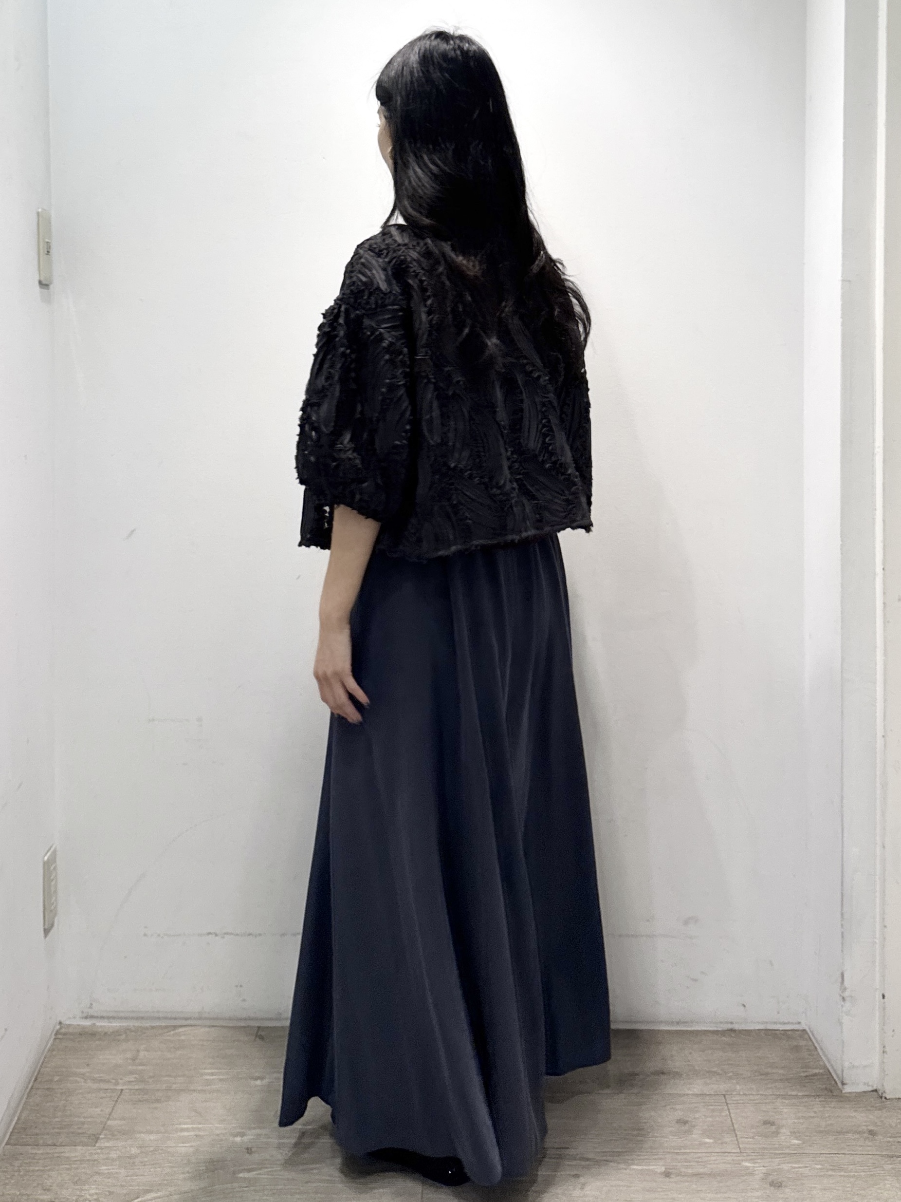 yuicciさんの「OPAQUE.CLIP｜立体レースボリュームスリーブブラウス【洗える】」を使ったコーディネート