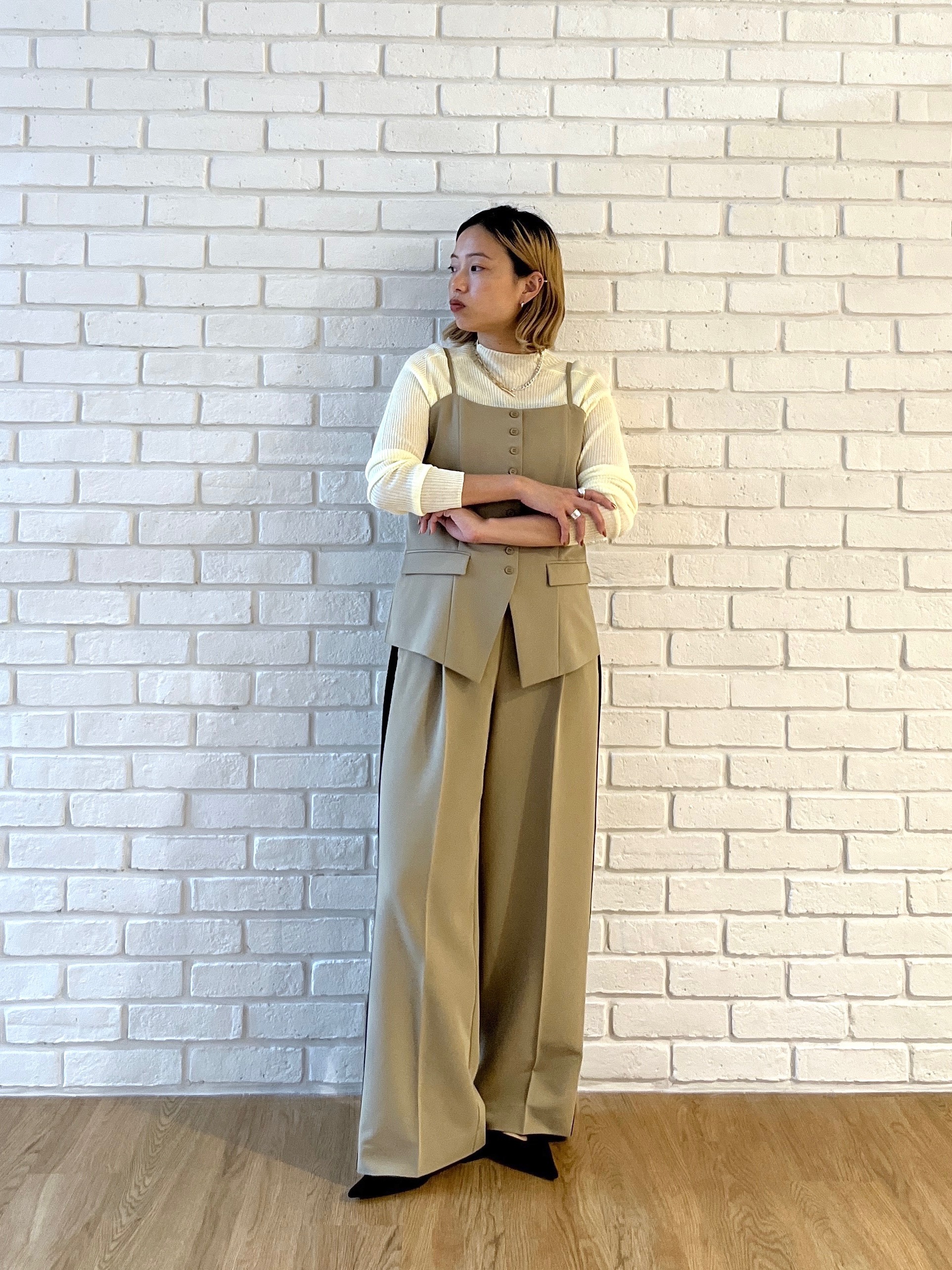 Harukaさんの「INDIVI｜Comfy Set Up｜キャミジレ【セットアップ対応／通勤／カセット服】」を使ったコーディネート