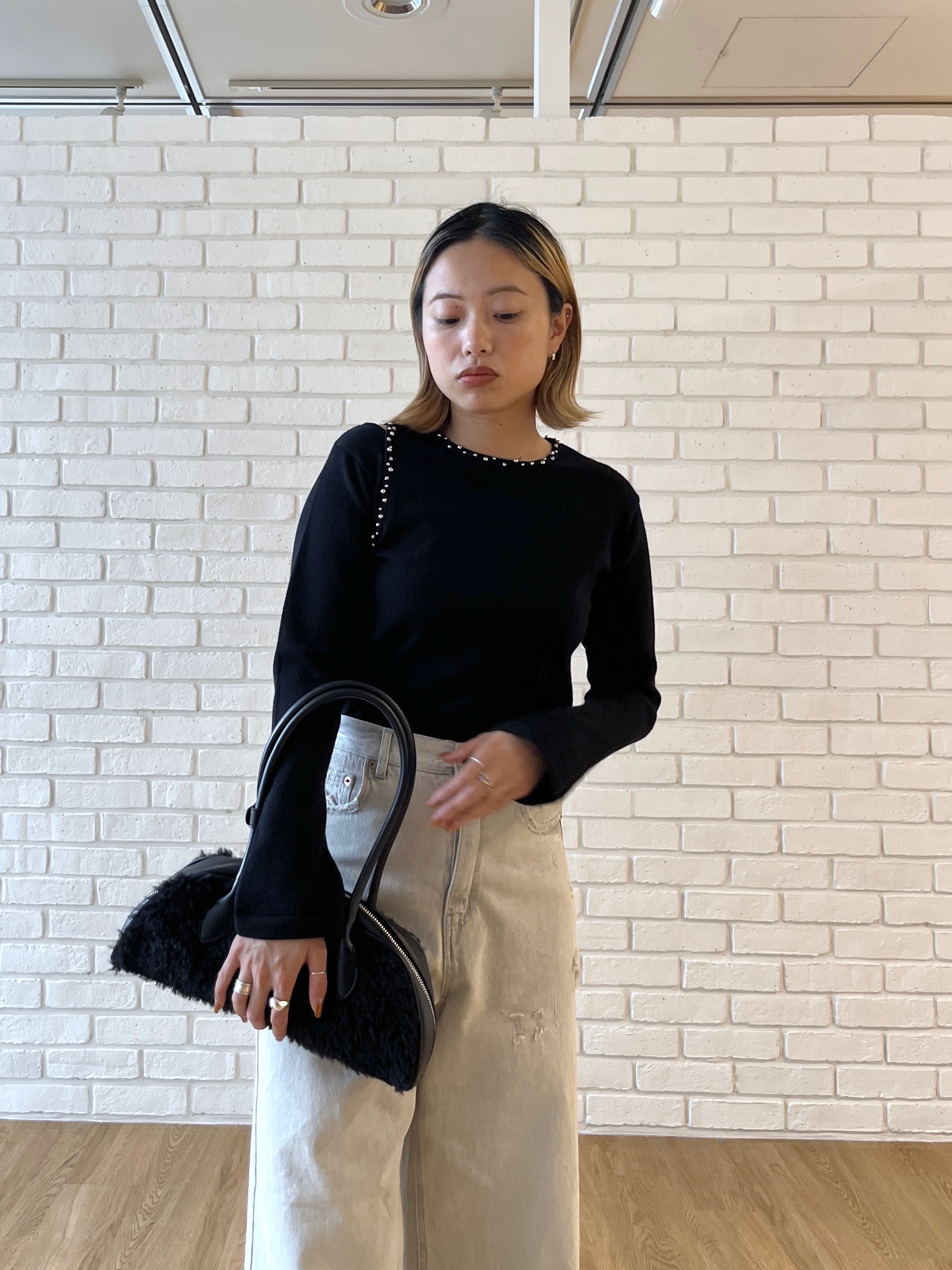 Harukaさんの「INDIVI｜サイドギャザー ワイドデニム」を使ったコーディネート