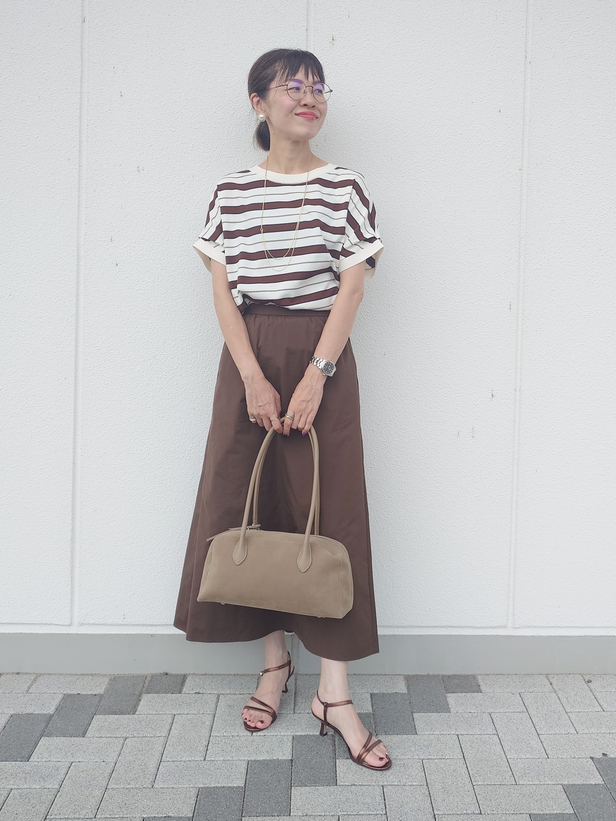 MUTSUKOさんの「UNTITLED｜【肌に張りつきにくい/前後2WAY】ドライタッチコットンプルオーバー」を使ったコーディネート