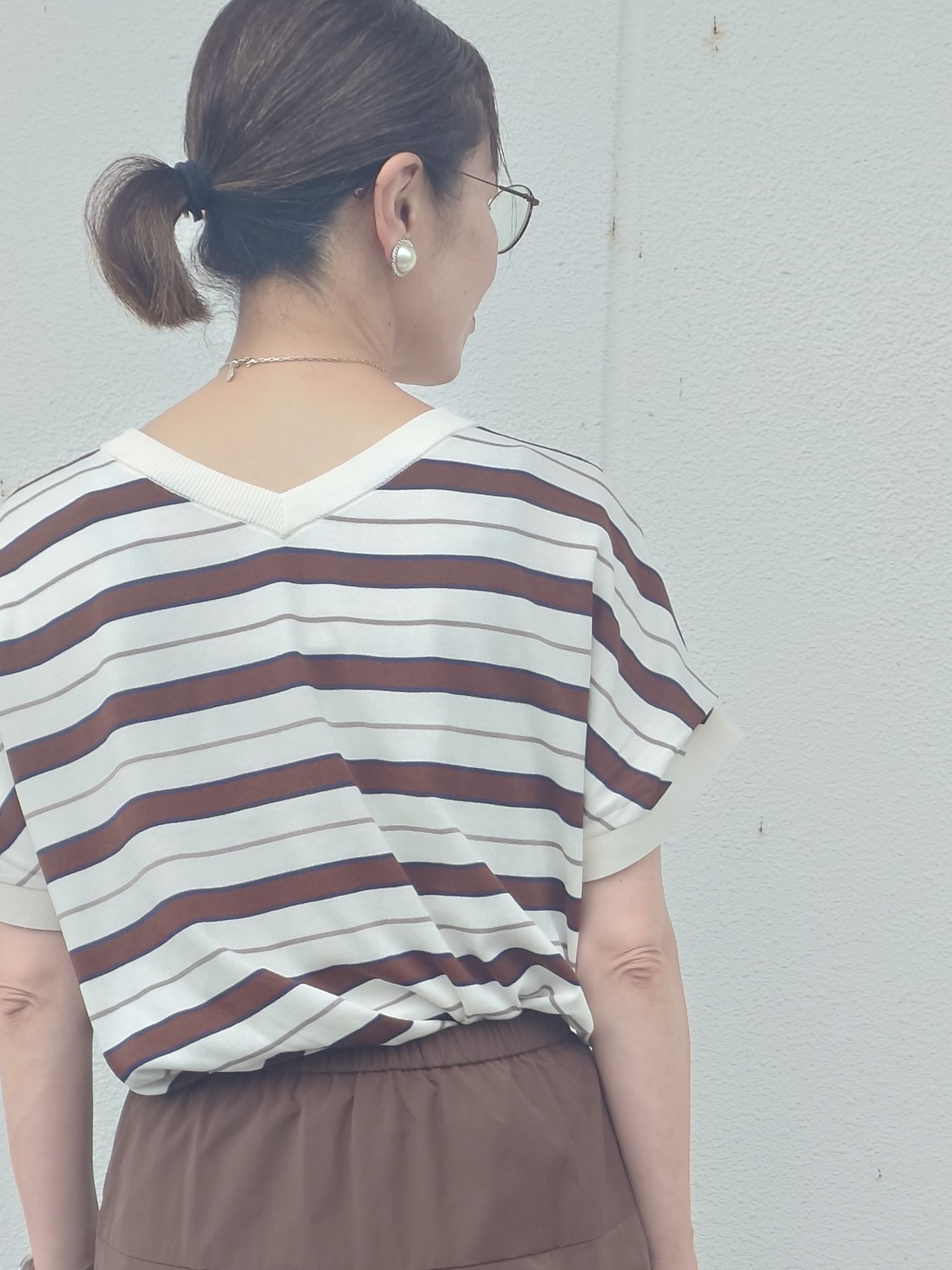 MUTSUKOさんの「UNTITLED｜【肌に張りつきにくい/前後2WAY】ドライタッチコットンプルオーバー」を使ったコーディネート