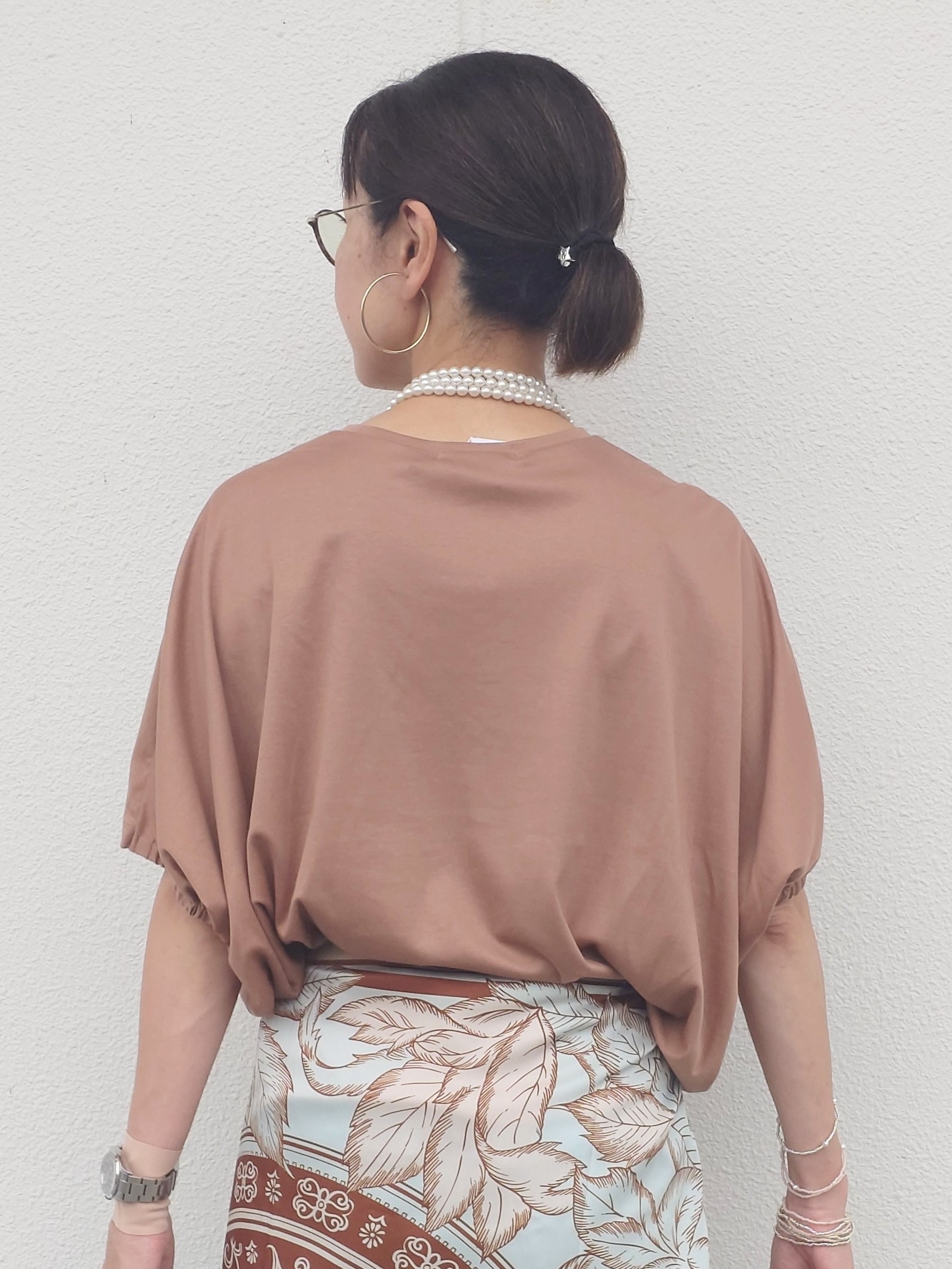 MUTSUKOさんの「UNTITLED｜【汗染み防止/接触冷感】ドルマンプルオーバー」を使ったコーディネート