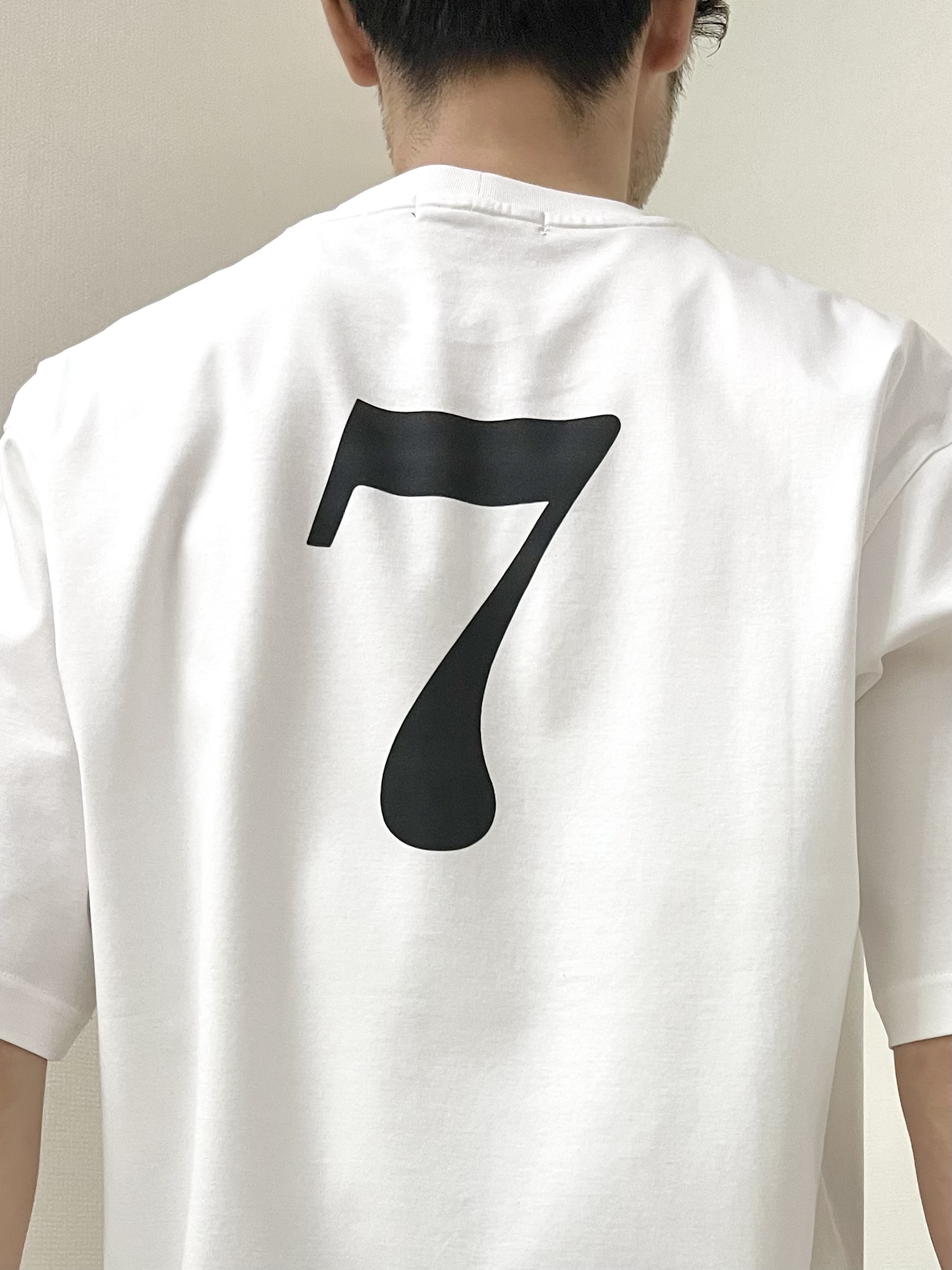 URAさんの「TAKEO KIKUCHI｜【BOWLER HAT LABEL】アイスクリアコットン ラッキーセブン 半袖Tシャツ」を使ったコーディネート