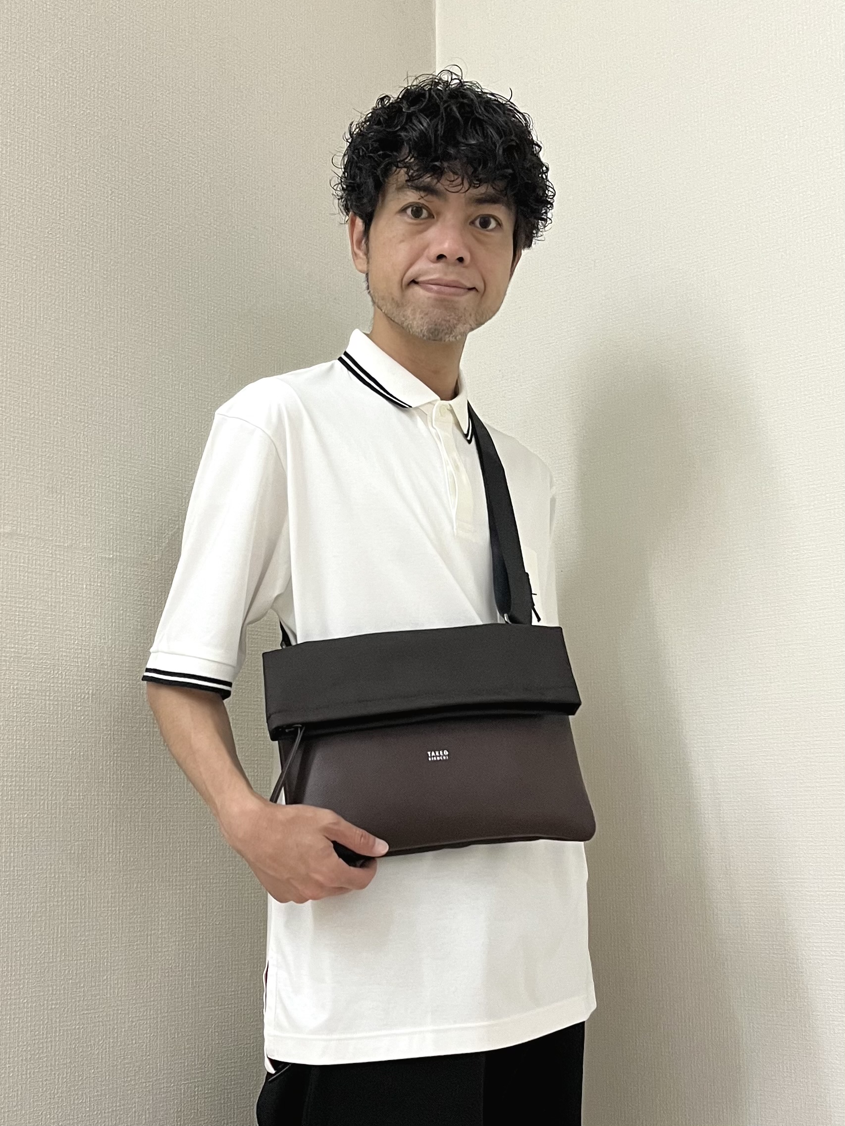 URAさんの「TAKEO KIKUCHI｜【BOWLER HAT LABEL】アイスクリアコットン ボーラーハットウォーカー ポロシャツ」を使ったコーディネート