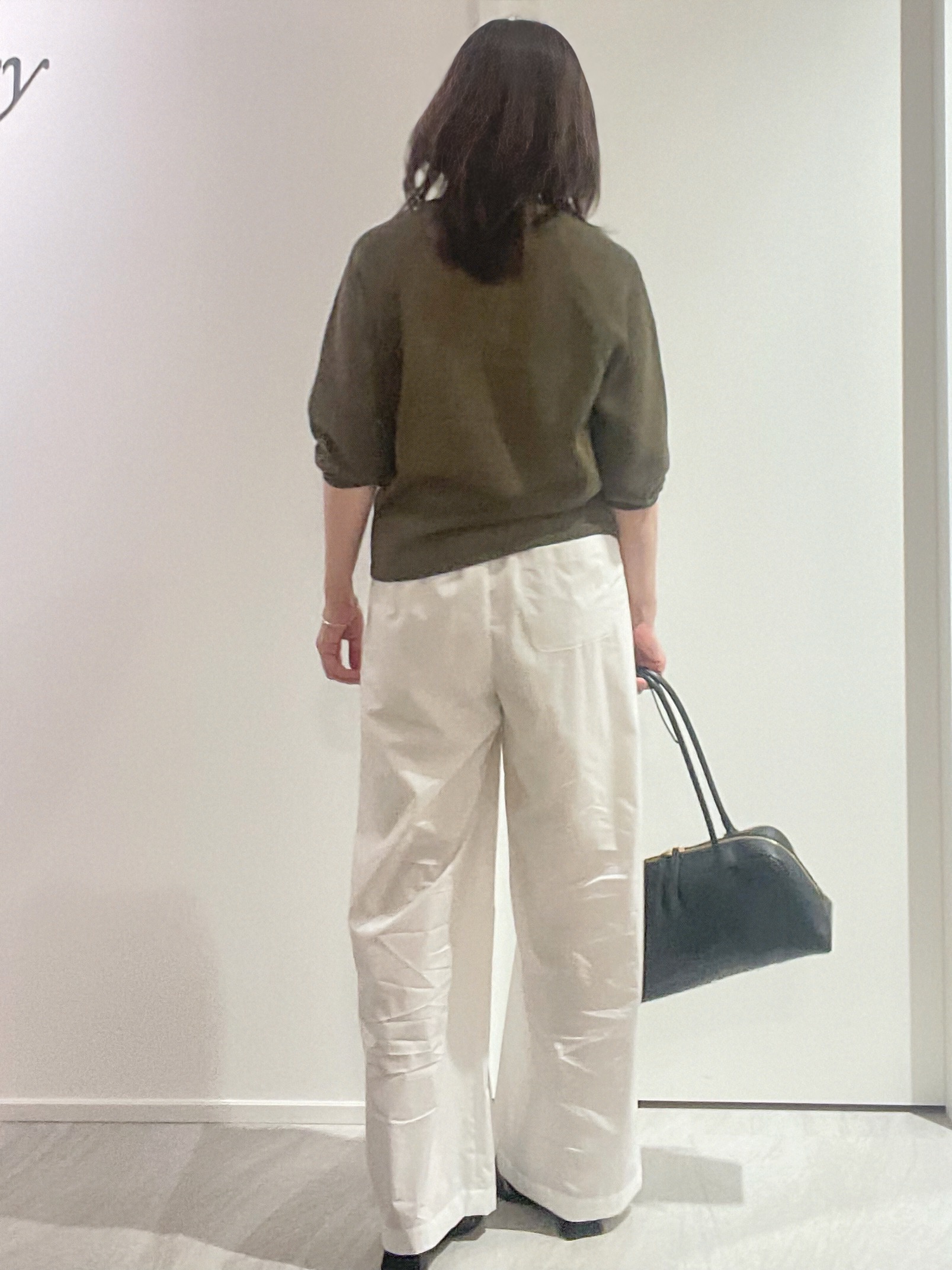 めいさんの「UNTITLED｜【洗える/ゆったり】クルーネックドライニット」を使ったコーディネート
