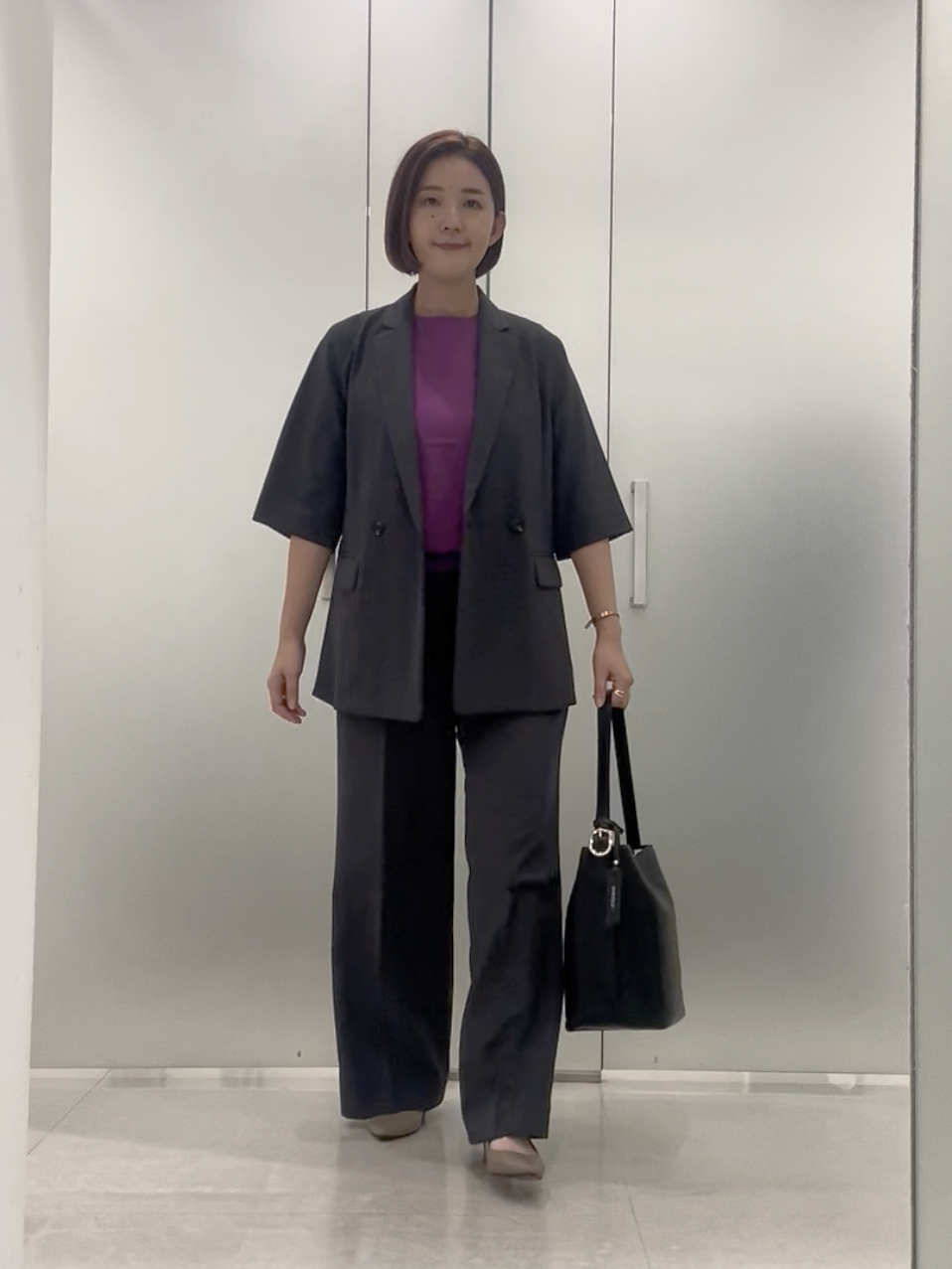 まどかさんの「UNTITLED｜【秋の通勤羽織/セットアップ可/UVカット】エアリークール半袖ジャケット」を使ったコーディネート