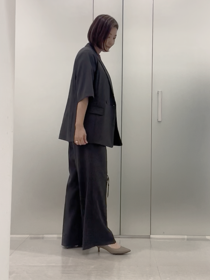 まどかさんの「UNTITLED｜【秋の通勤羽織/セットアップ可/UVカット】エアリークール半袖ジャケット」を使ったコーディネート