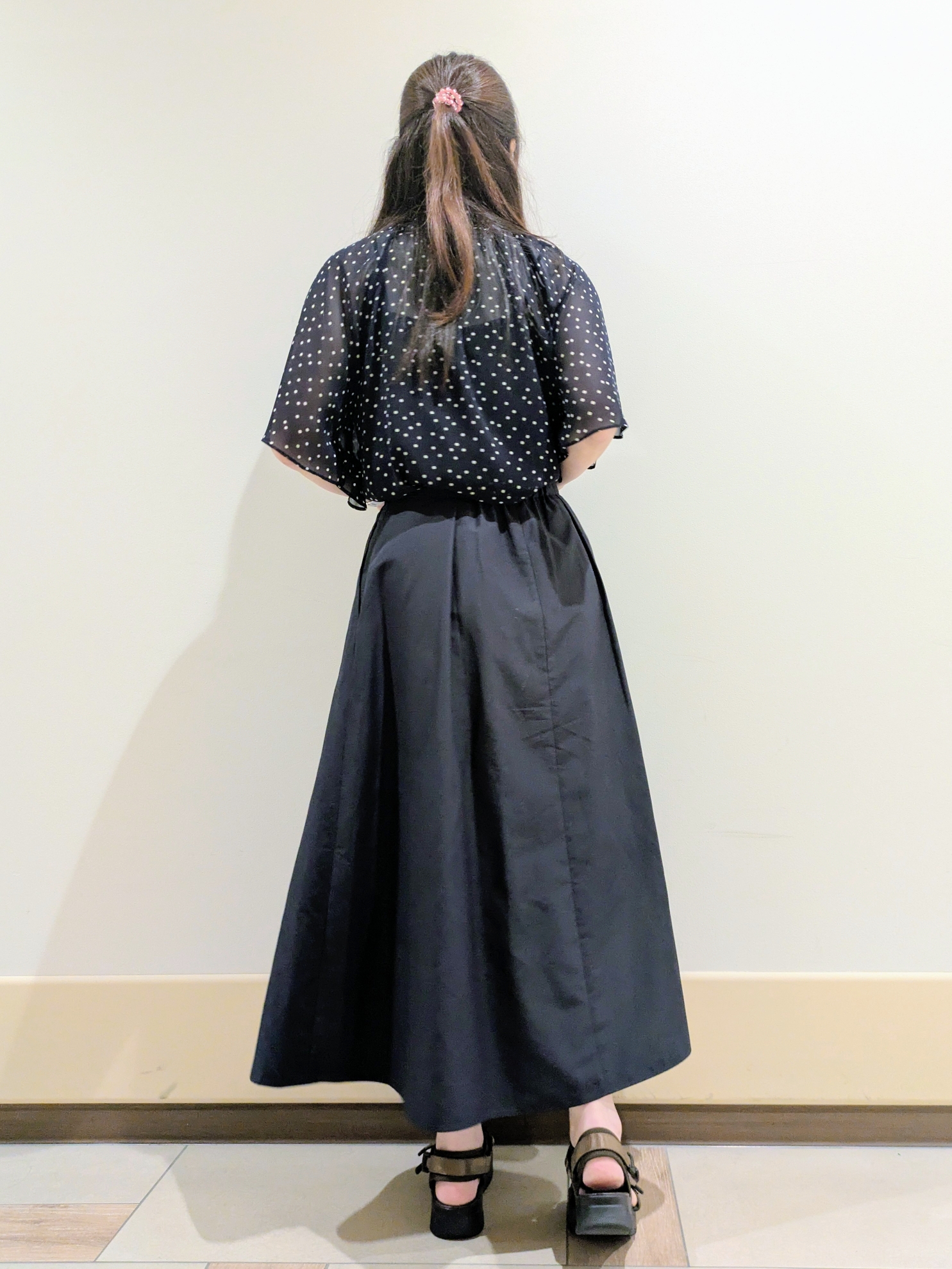 imamiさんの「Reflect｜【セットアップ／手洗い可】ドット柄シアーブラウス」を使ったコーディネート