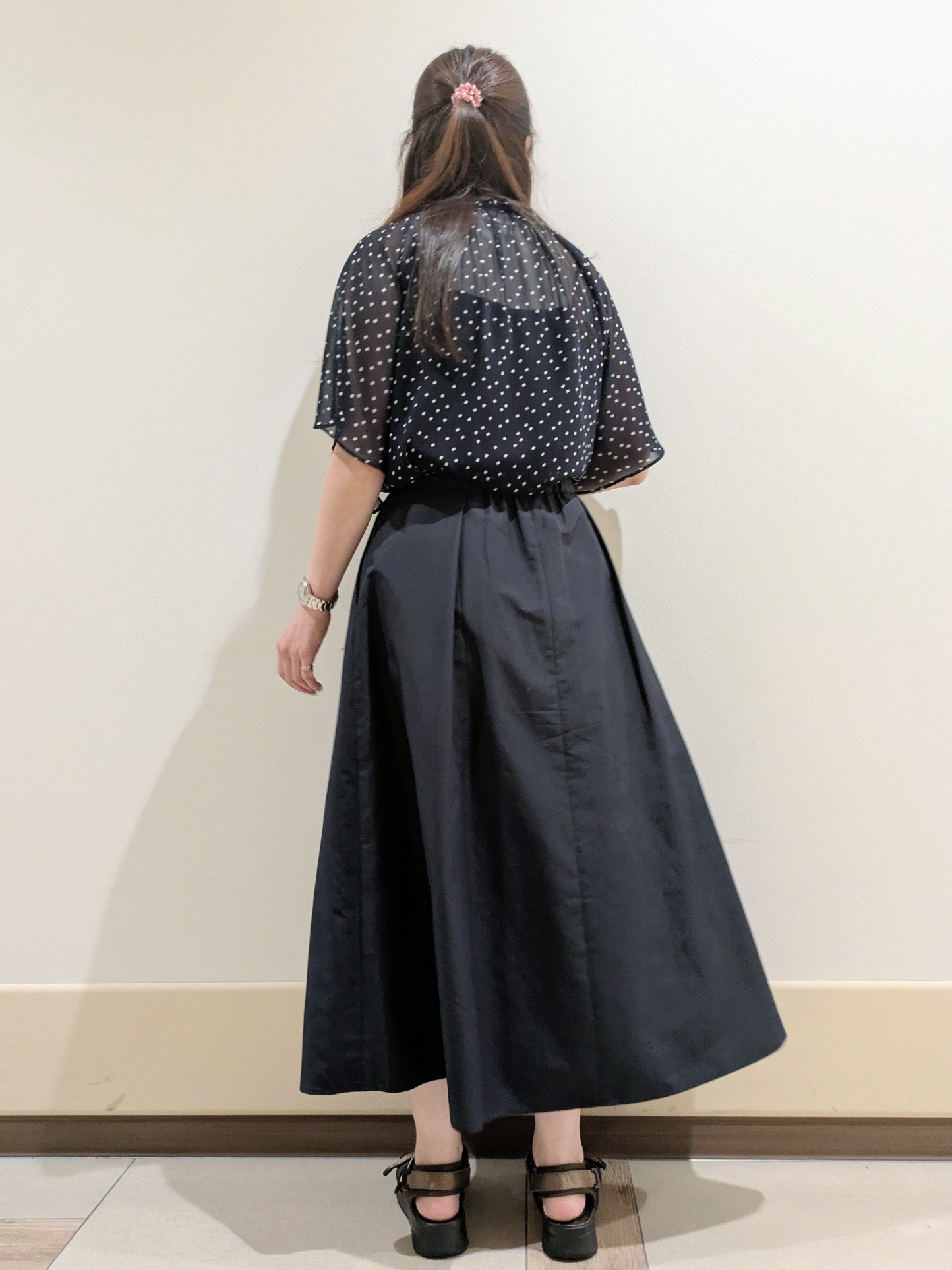 imamiさんの「Reflect｜【セットアップ／手洗い可】ドット柄シアーブラウス」を使ったコーディネート