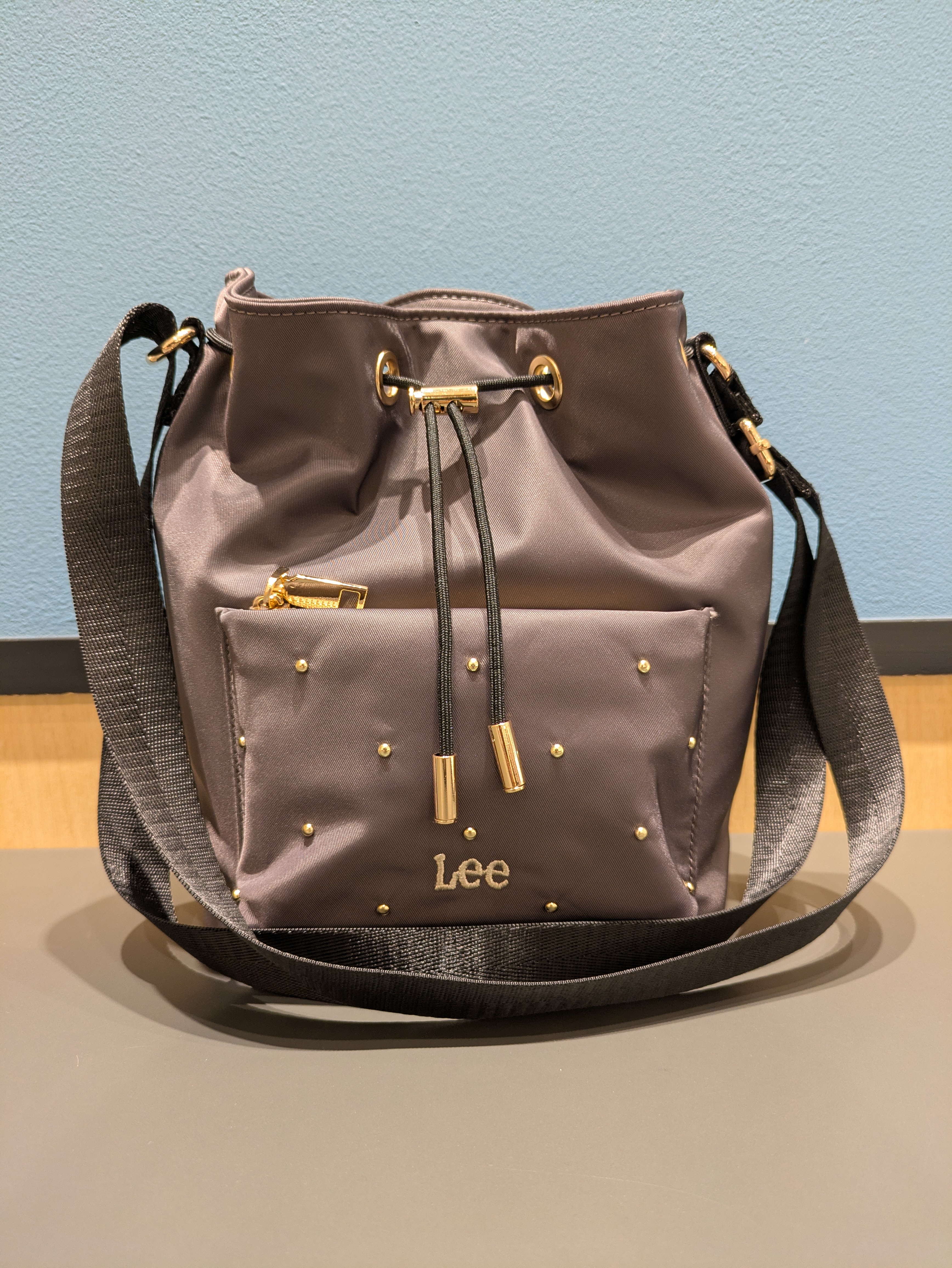 tomoさんの「SHOO･LA･RUE｜【通気性〇/セットアップ可/洗濯機可】メッシュドルマン ジップブルゾン」を使ったコーディネート
