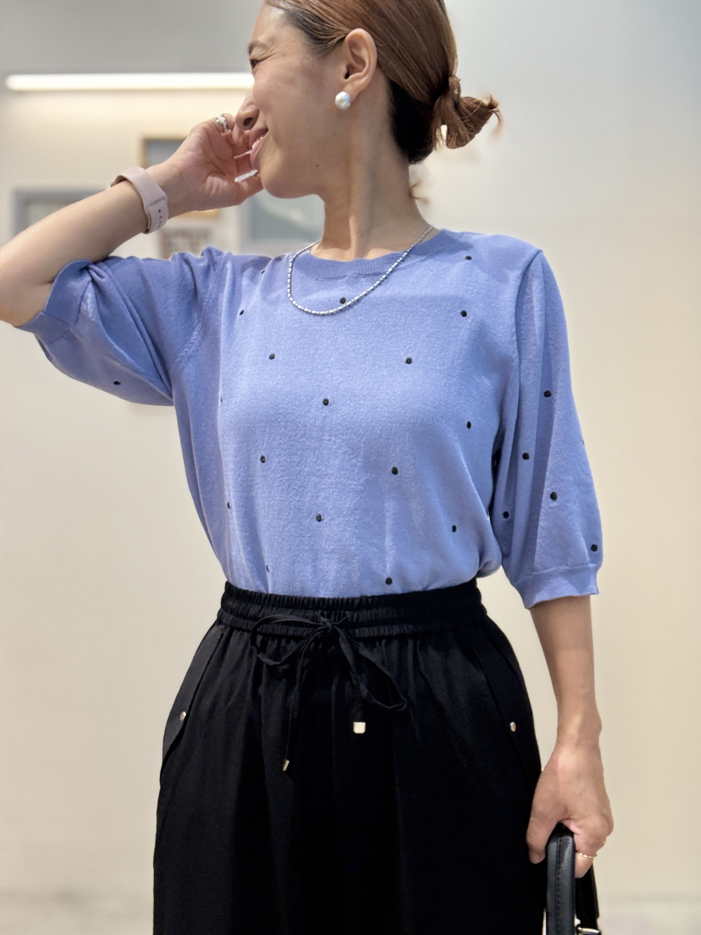 たけぴさんの「SHOO･LA･RUE｜【ひんやり/S-LL】ほんのり甘い ドット刺繍ニット」を使ったコーディネート