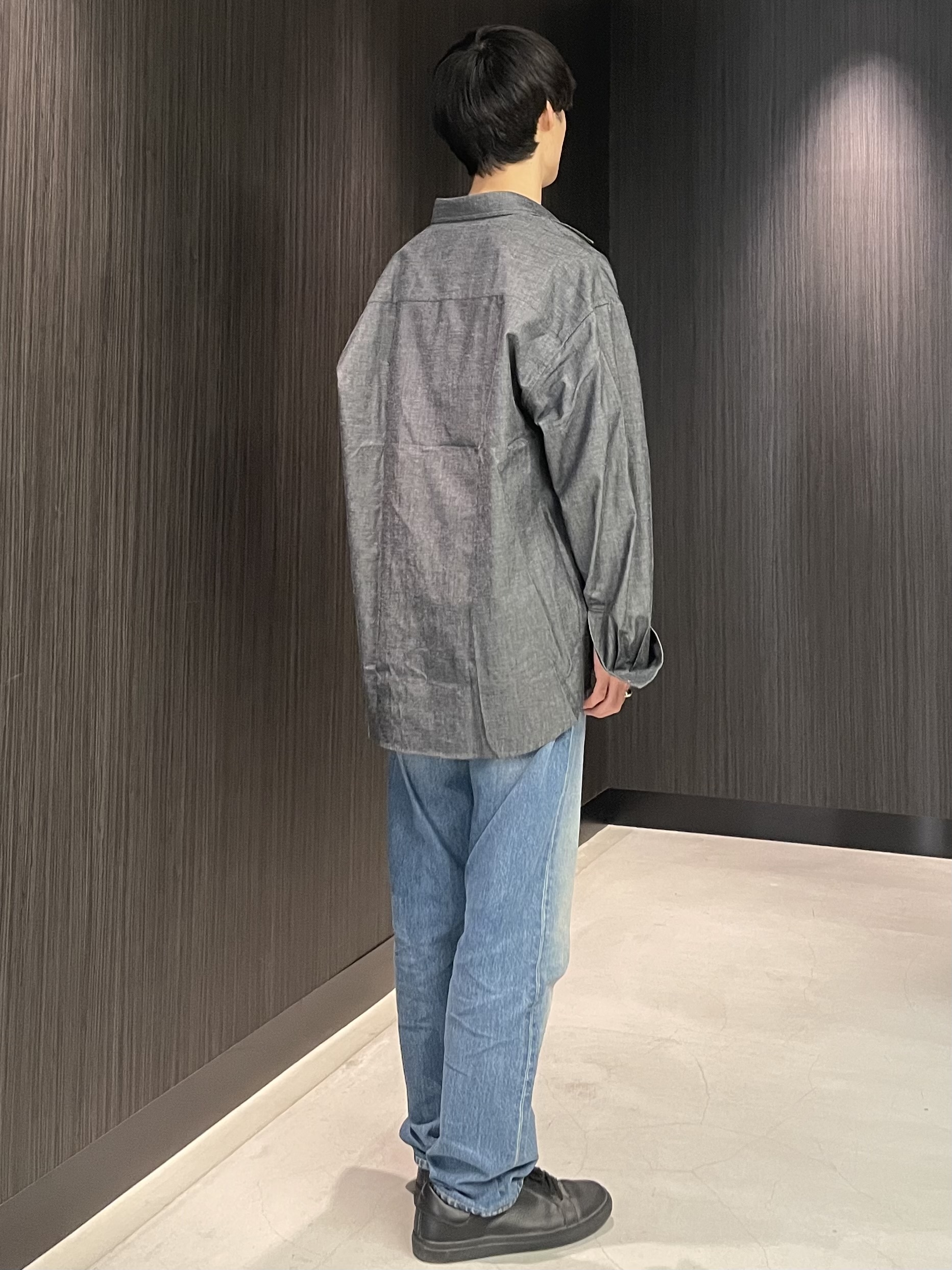 Okdさんの「TAKEO KIKUCHI｜【日本製/Sサイズ～】リラックスフィットシャツ」を使ったコーディネート