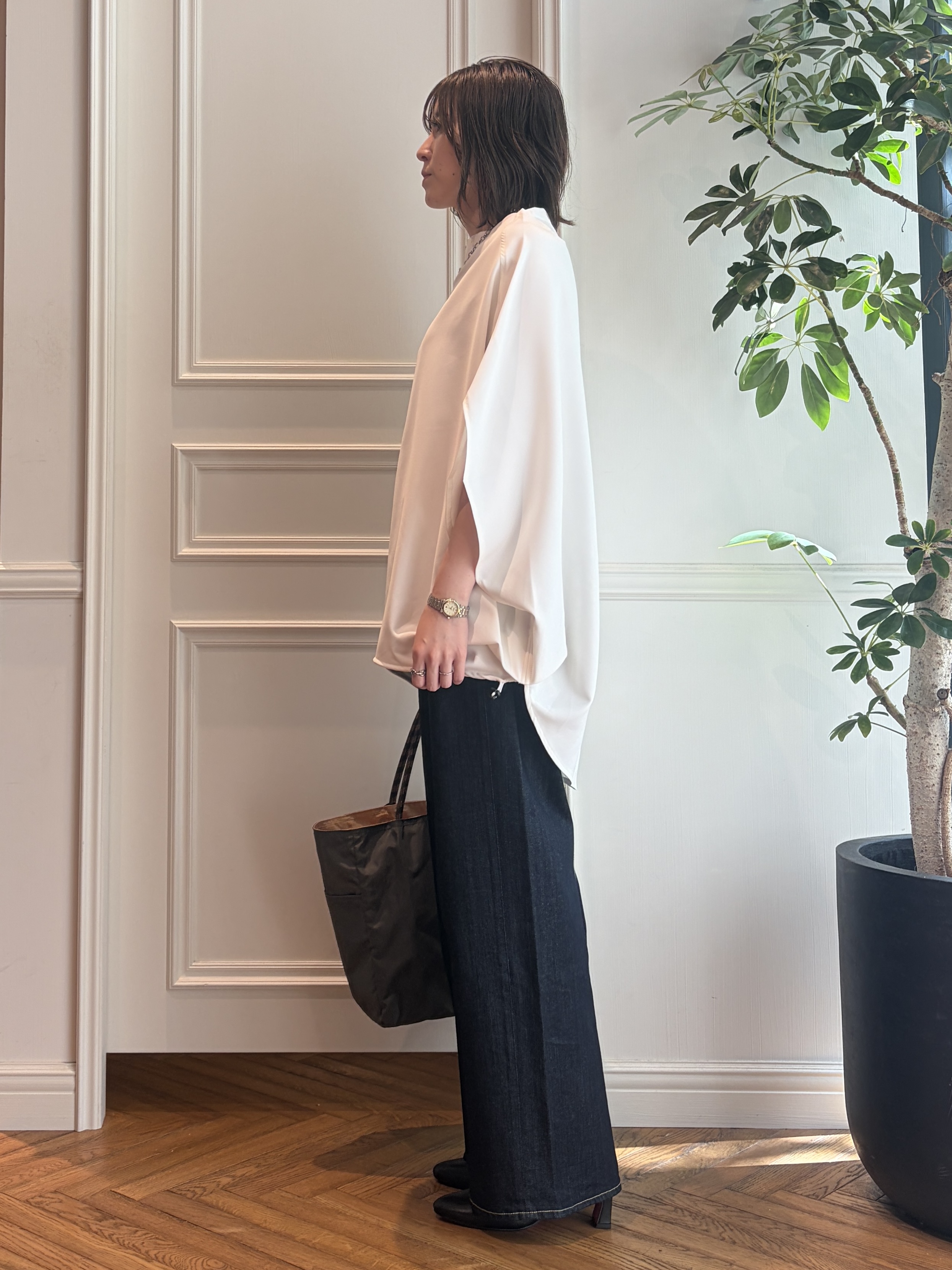 nakaoさんの「DRESSTERIOR｜【otonaMUSE5月号掲載】アーチフィットレザーパンプス」を使ったコーディネート