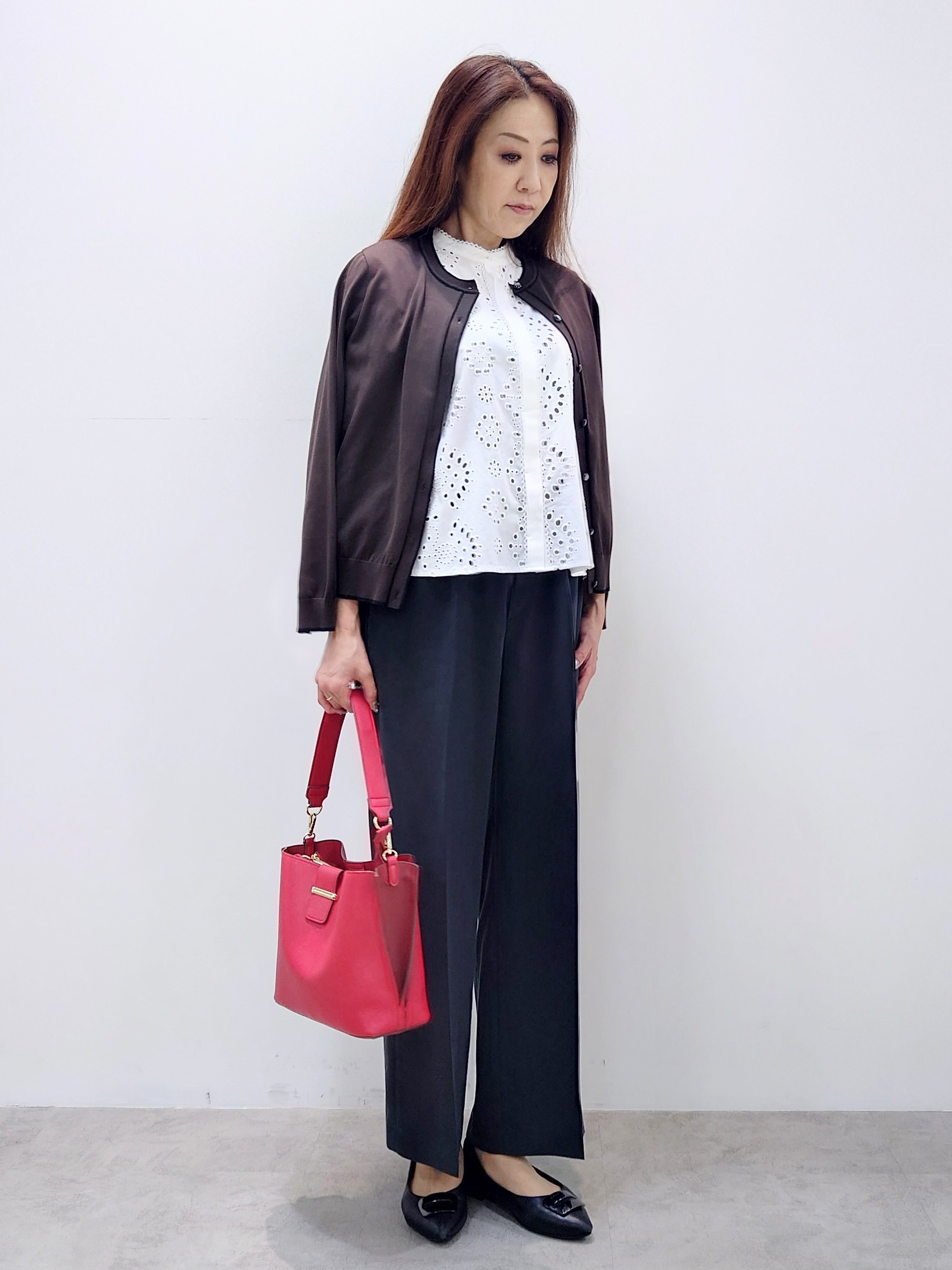 yoshiさんの「Reflect｜【通勤◎】カットワーク刺繍レース シャツブラウス」を使ったコーディネート