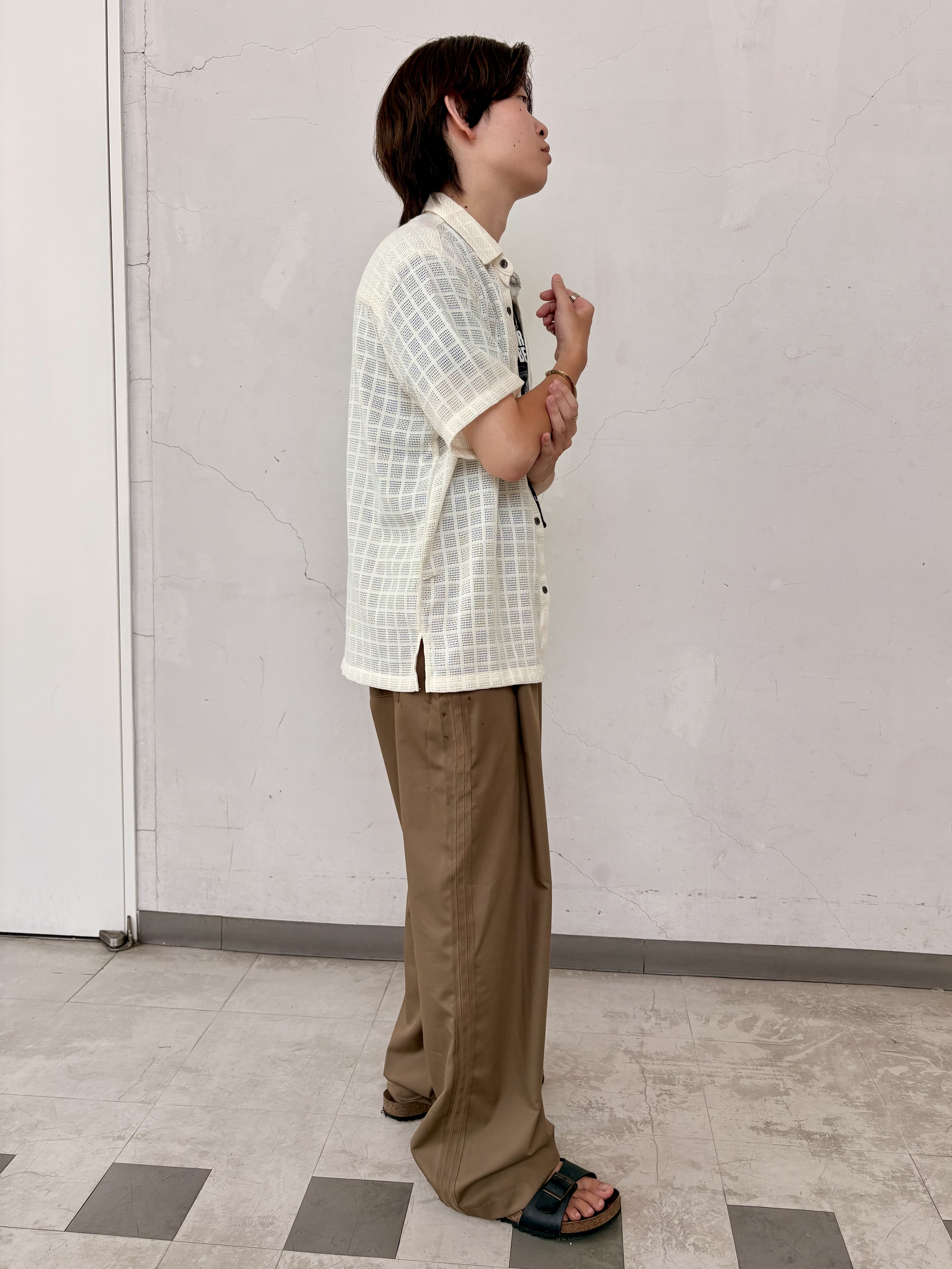 そうごさんの「THE SHOP TK｜【洗濯機OK】格子柄メッシュ半袖シャツ」を使ったコーディネート