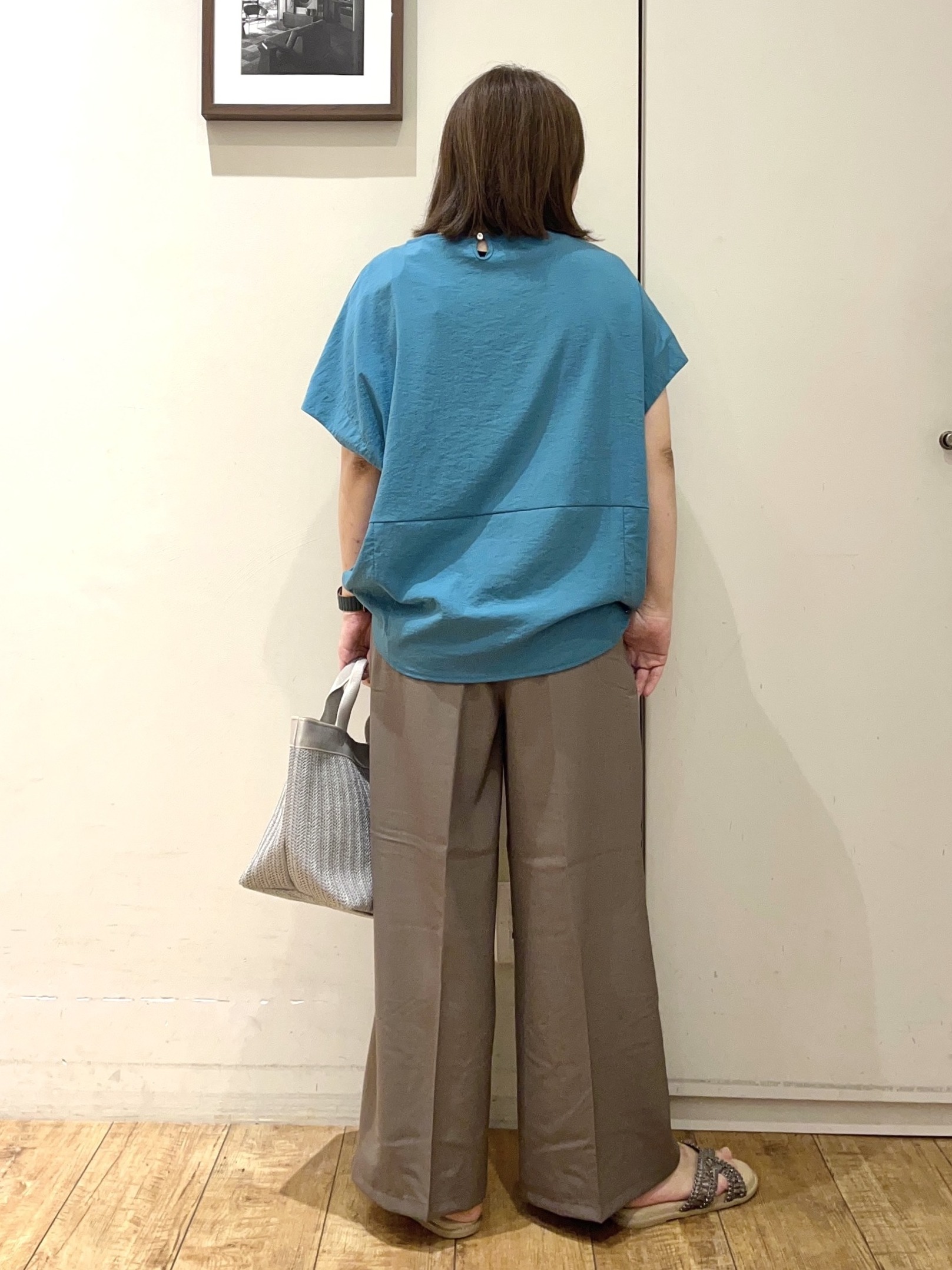 harusakuさんの「SHOO･LA･RUE｜【洗濯機可/セットアップ可】軽凛(かろりん) シンプル上品 ひんやり切替コクーントップス」を使ったコーディネート
