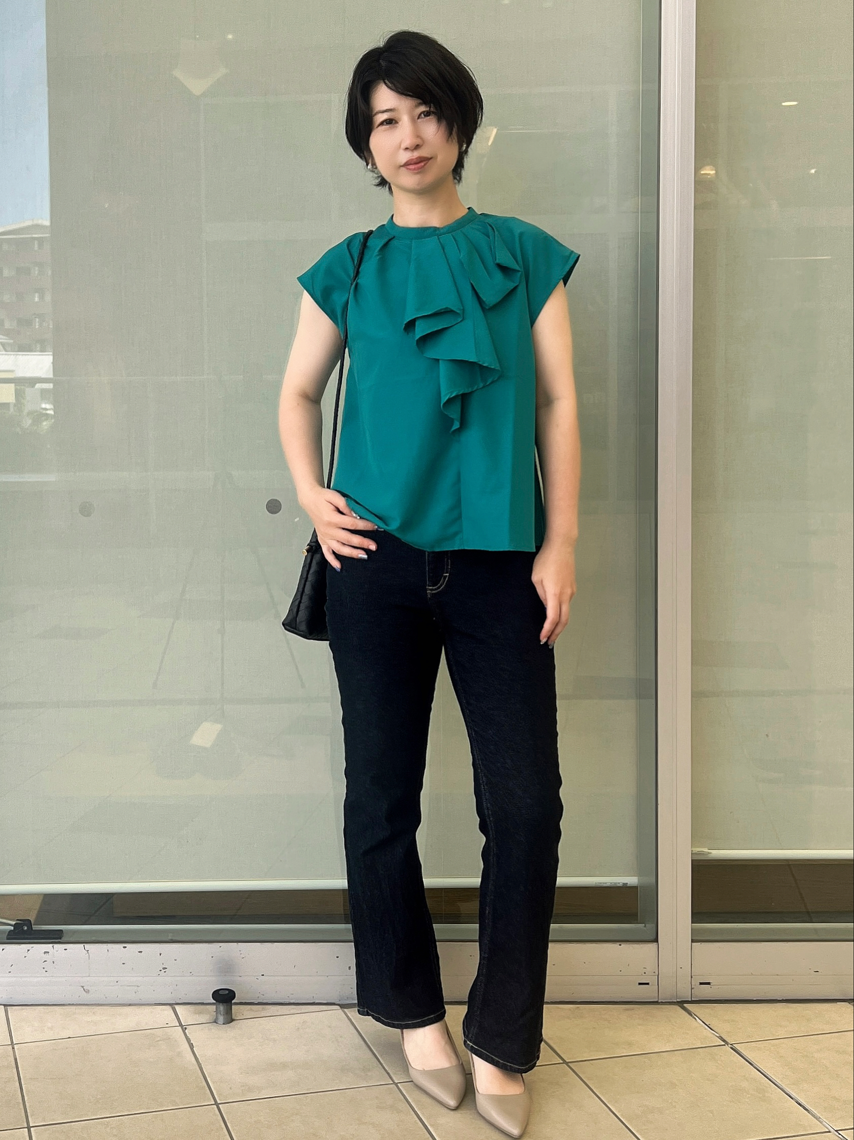 yo-koさんの「OPAQUE.CLIP｜ボウタイフリルブラウス【洗濯機OK】」を使ったコーディネート