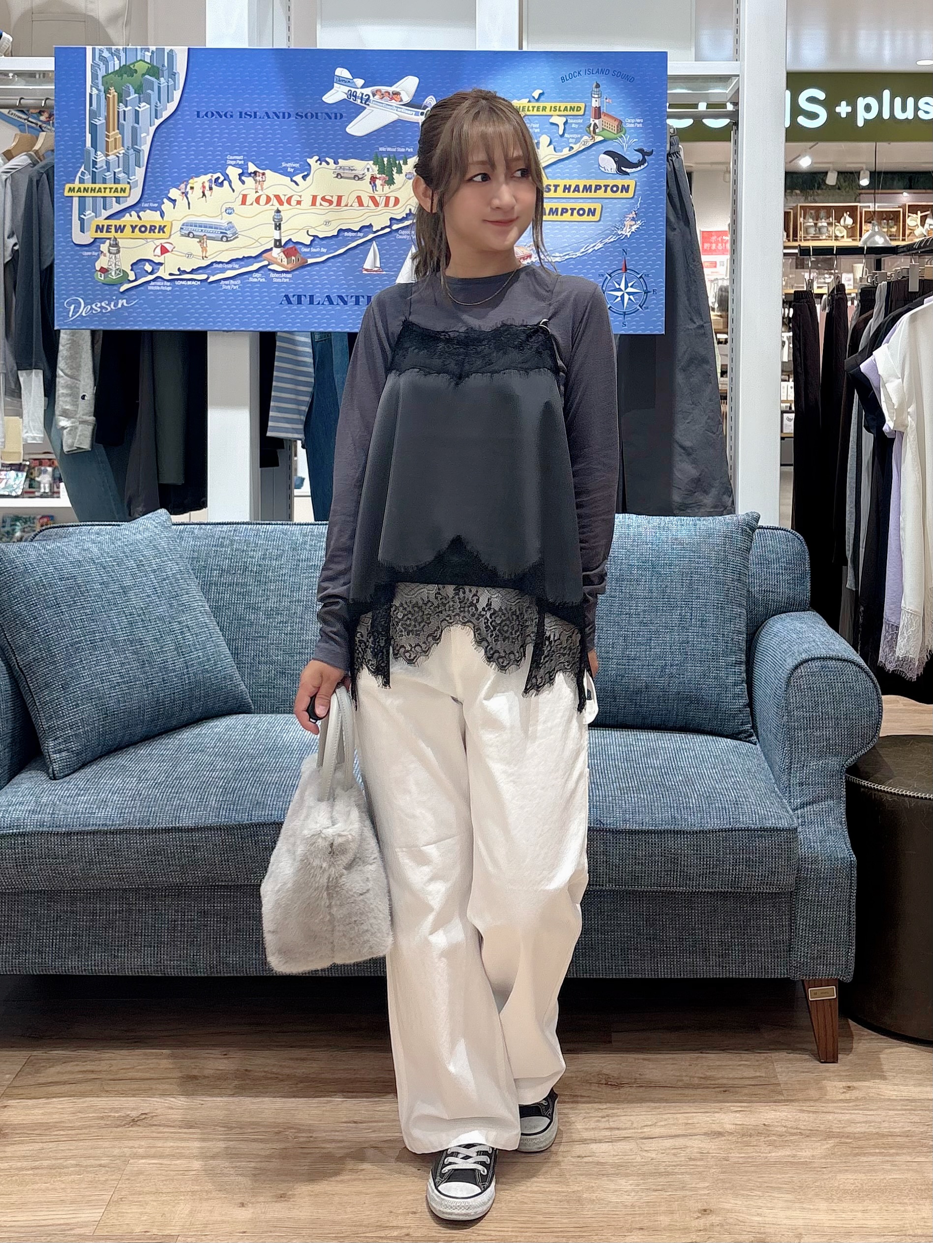 yuinaさんの「Dessin｜サテンレース キャミソール」を使ったコーディネート