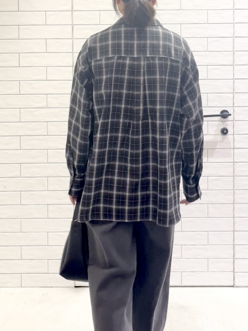 しおりさんの「OPAQUE.CLIP｜チェック柄シャツ【洗濯機OK】」を使ったコーディネート