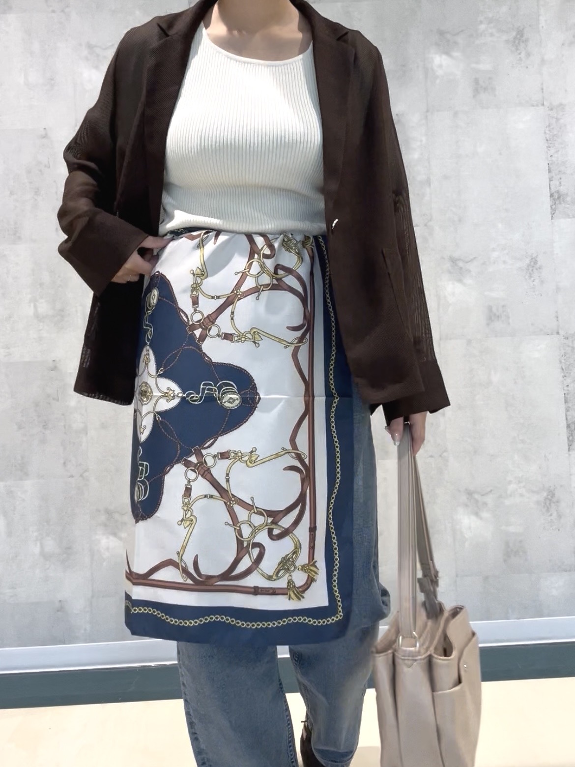 柳川　真帆さんの「SHOO･LA･RUE｜【通気性〇/セットアップ可/S-LL/洗濯機可】紫外線対策にも メッシュテーラードジャケット」を使ったコーディネート