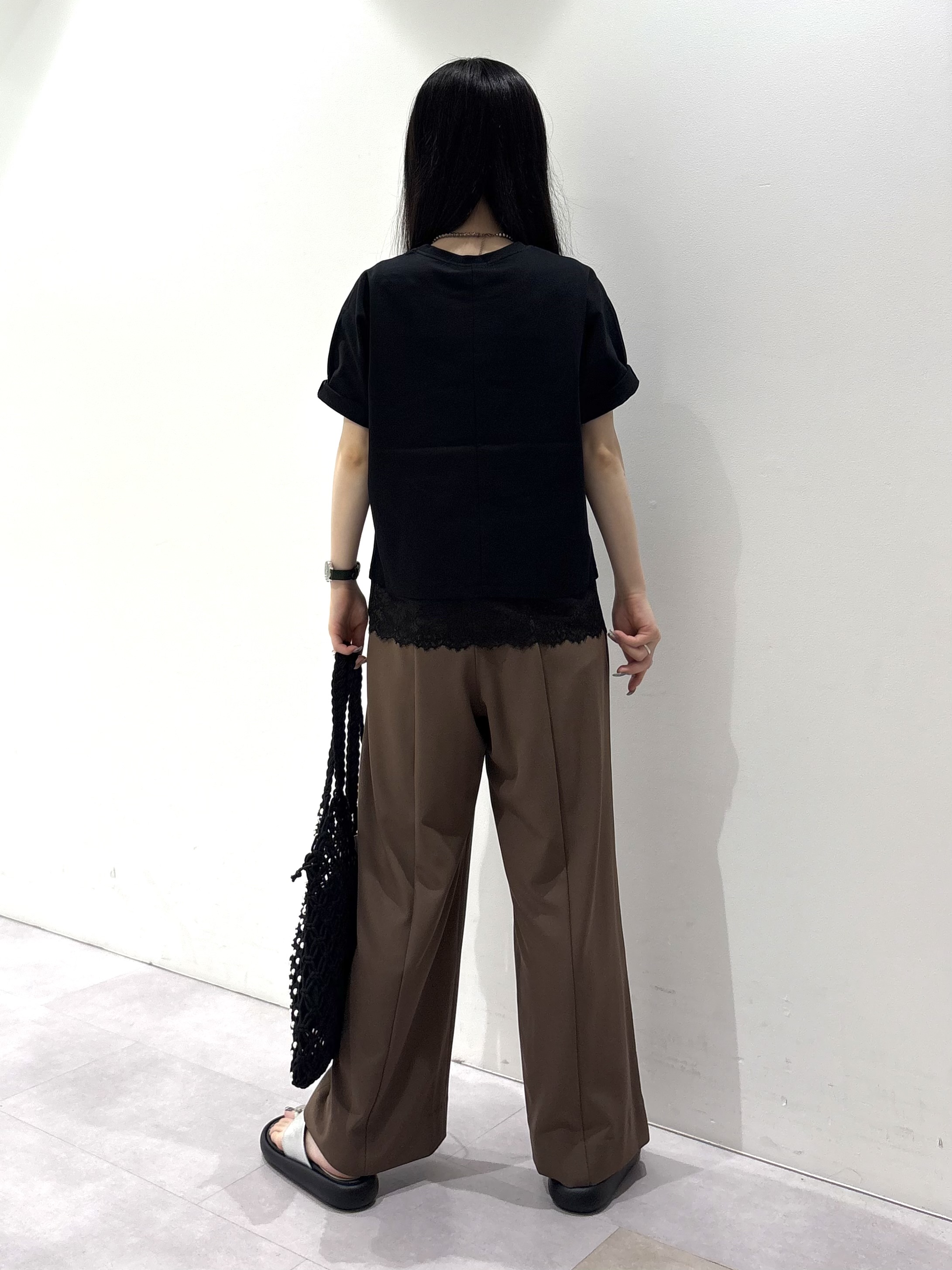KEIKOさんの「INDIVI｜【汗ジミ防止／接触冷感】裾レースドルマンTシャツ」を使ったコーディネート