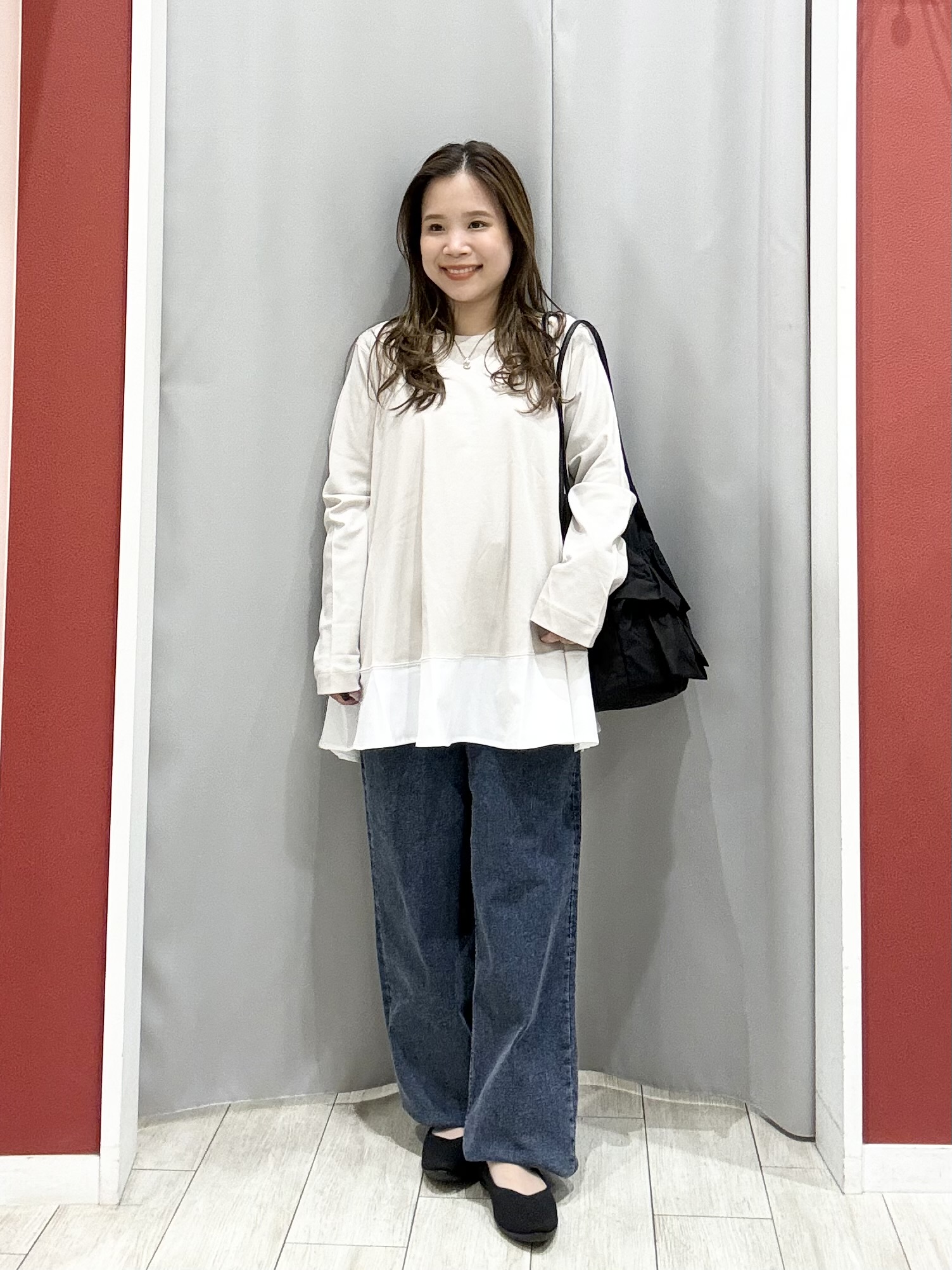 shioさんの「SHOO･LA･RUE｜【S-LL/洗濯機可】フロントが目を引く 大人レースカーディガン」を使ったコーディネート